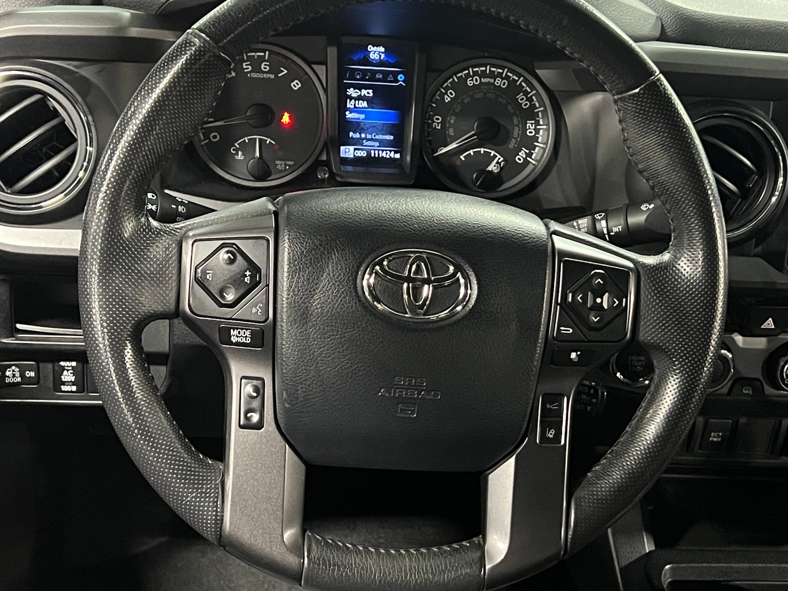 Thumbnail: 2018 Toyota Tacoma - 5