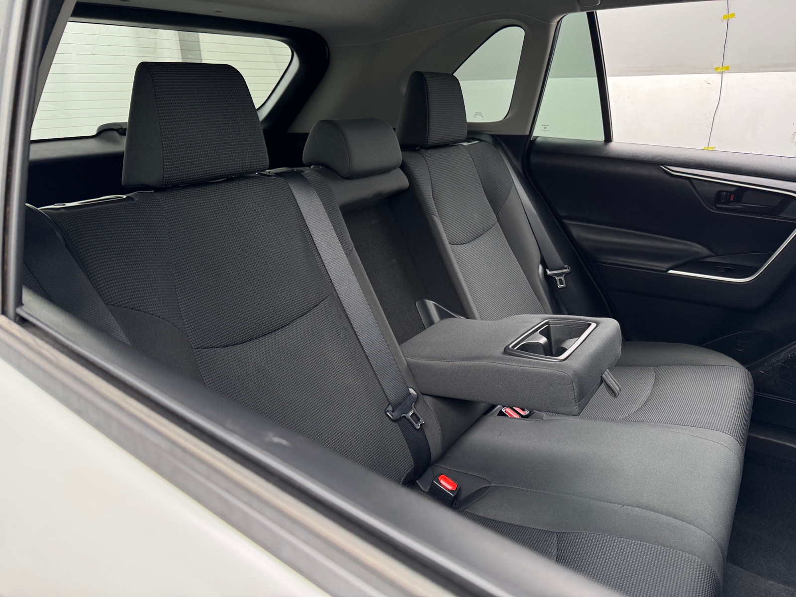 Thumbnail: 2021 Toyota RAV4 - 6