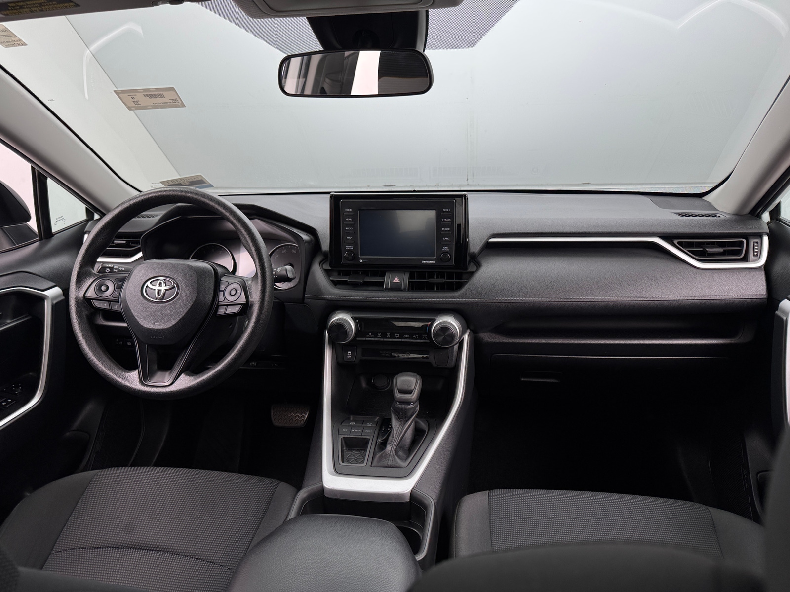 Thumbnail: 2021 Toyota RAV4 - 3