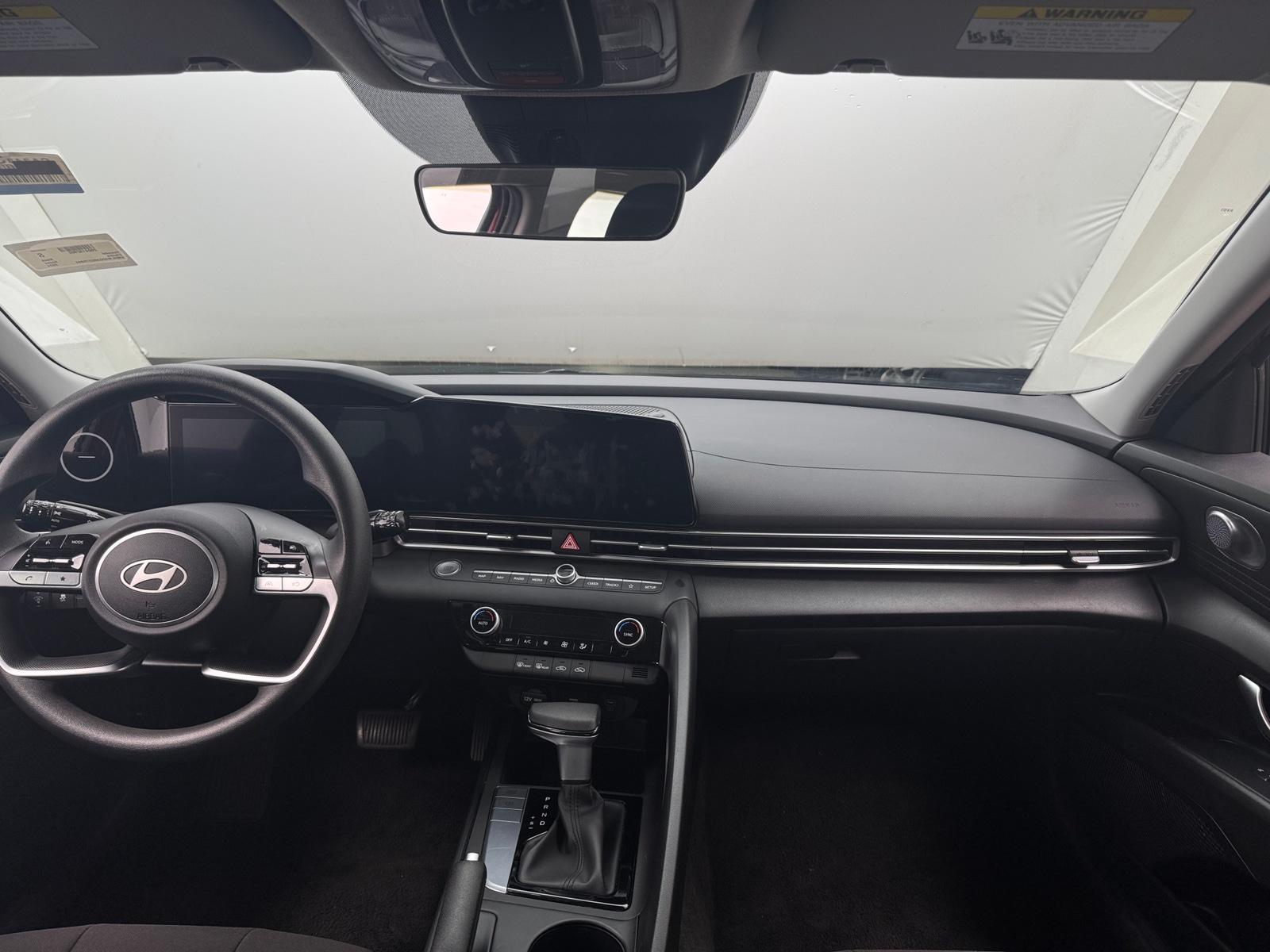 Thumbnail: 2024 Hyundai Elantra - 3