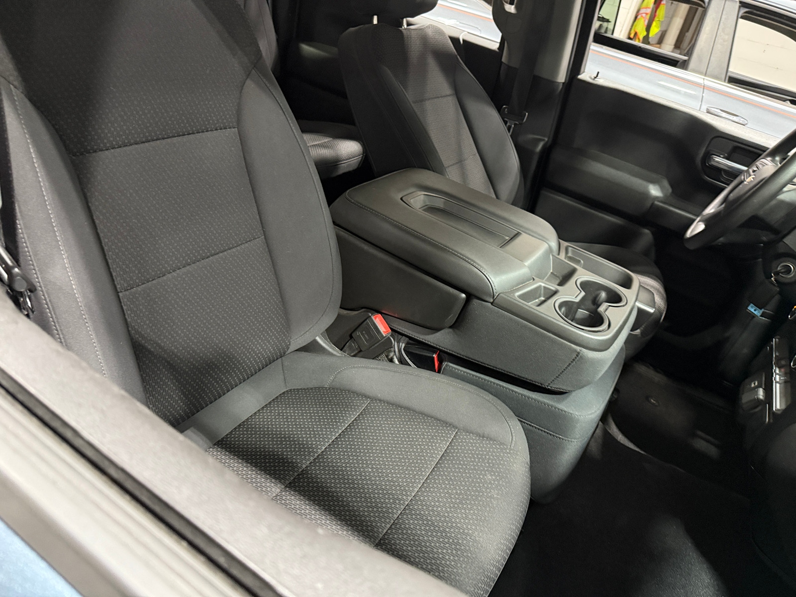 Thumbnail: 2020 Chevrolet Silverado 1500 - 2