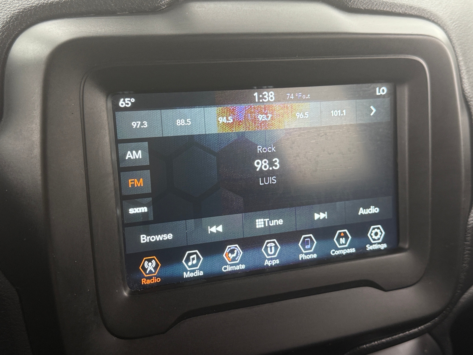 Thumbnail: 2019 Jeep Renegade - 4