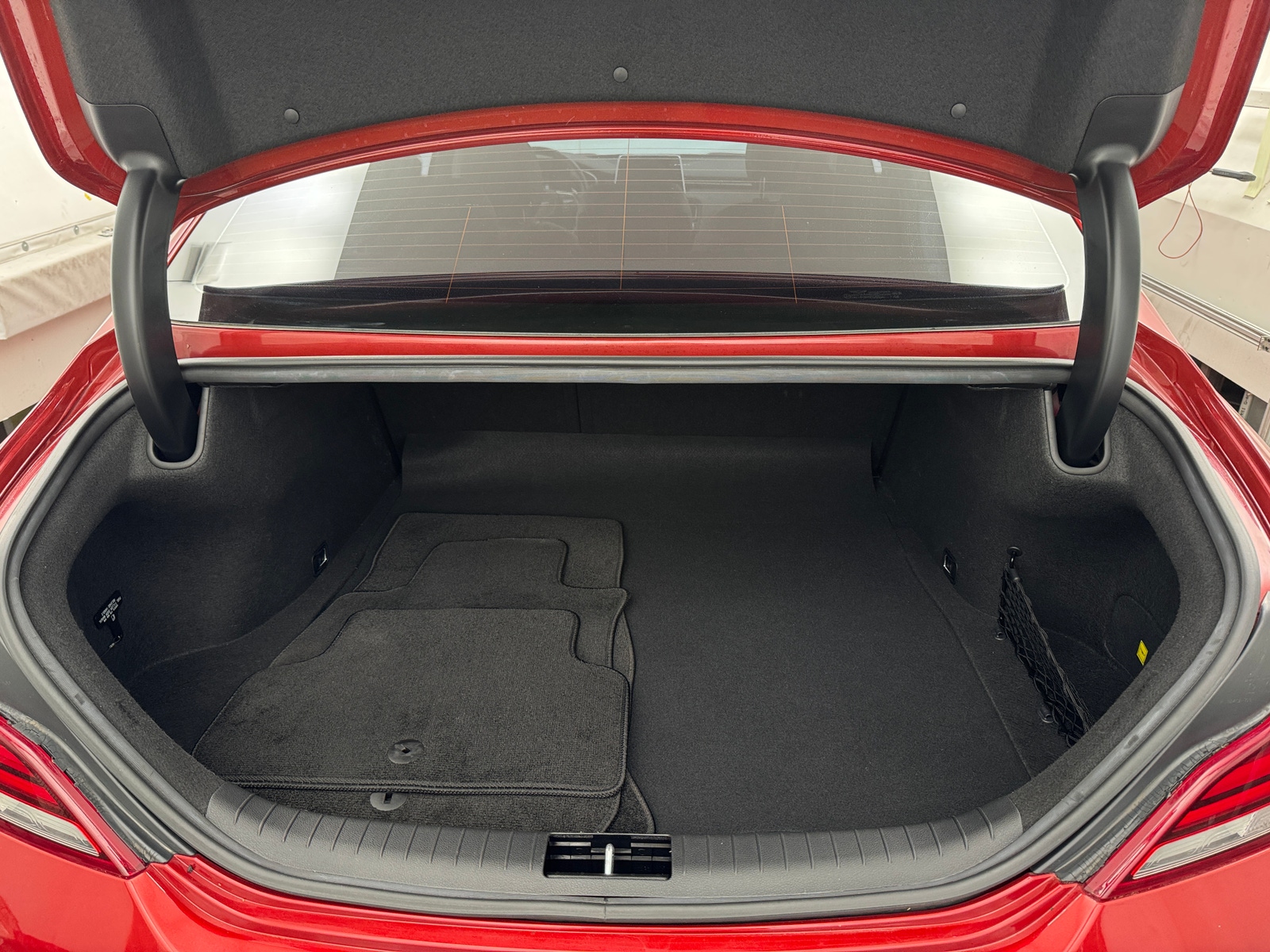 Thumbnail: 2021 Genesis G70 - 6