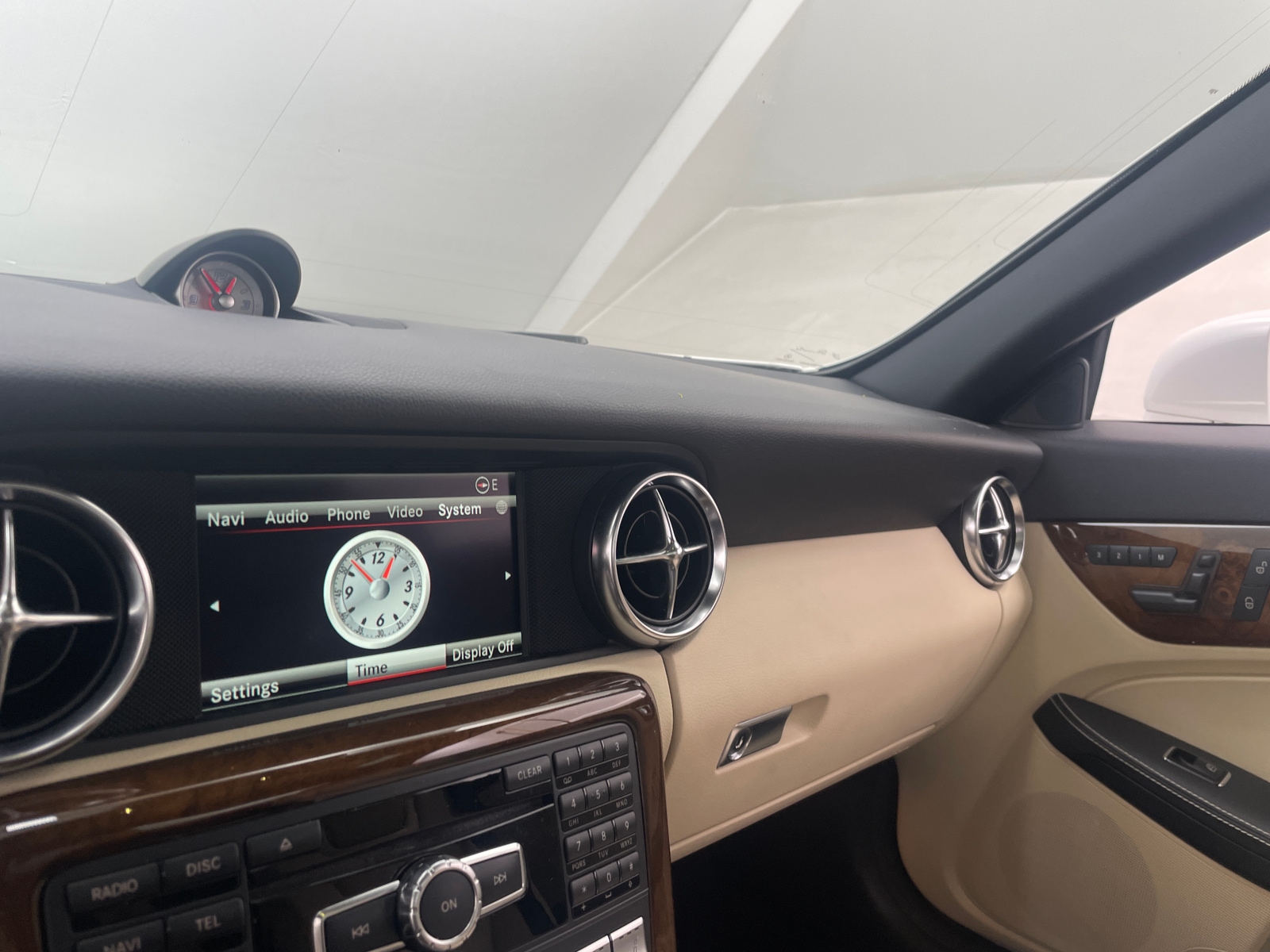 Thumbnail: 2016 Mercedes-Benz SLK - 2