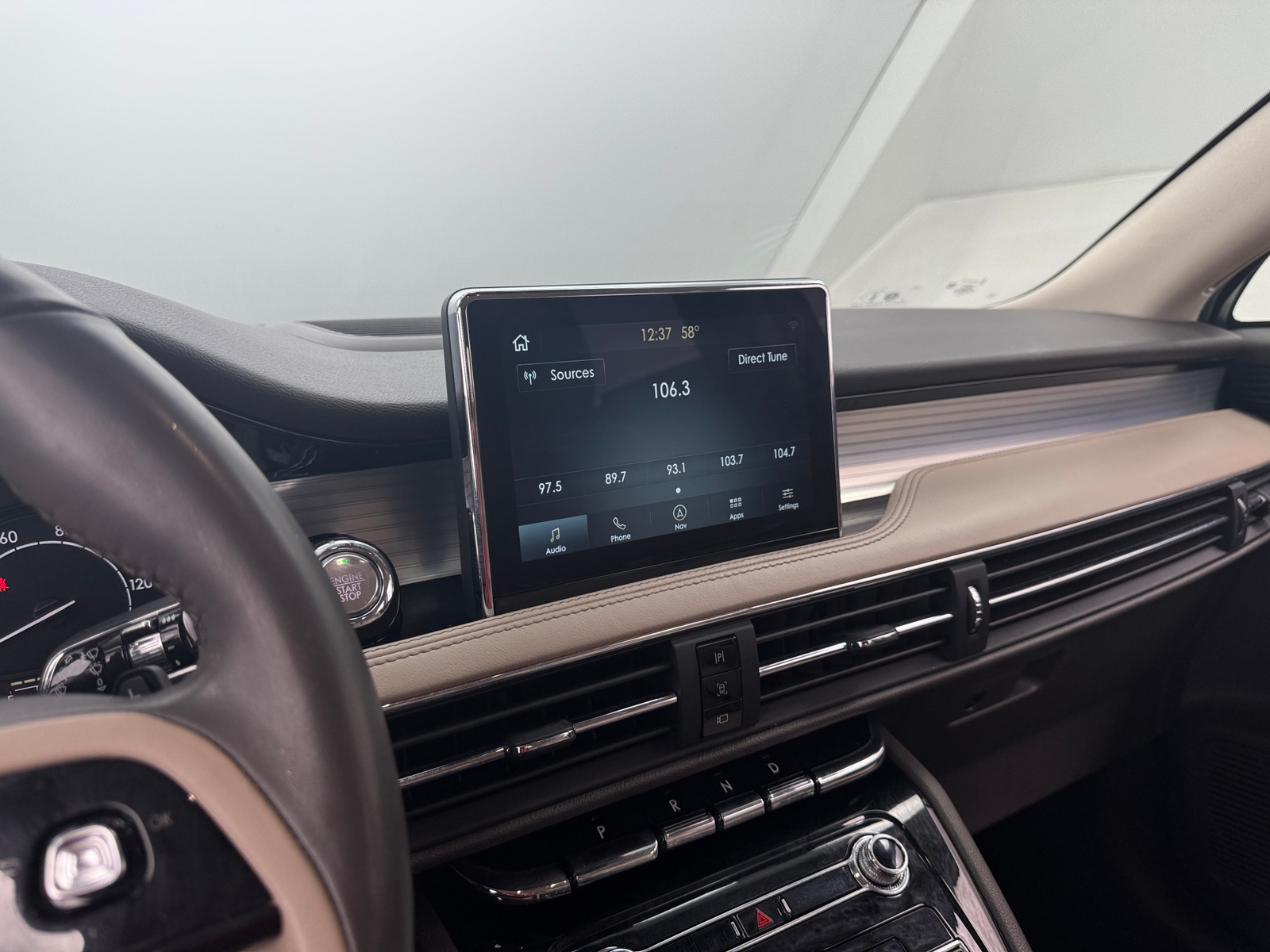 Thumbnail: 2021 Lincoln Corsair - 3