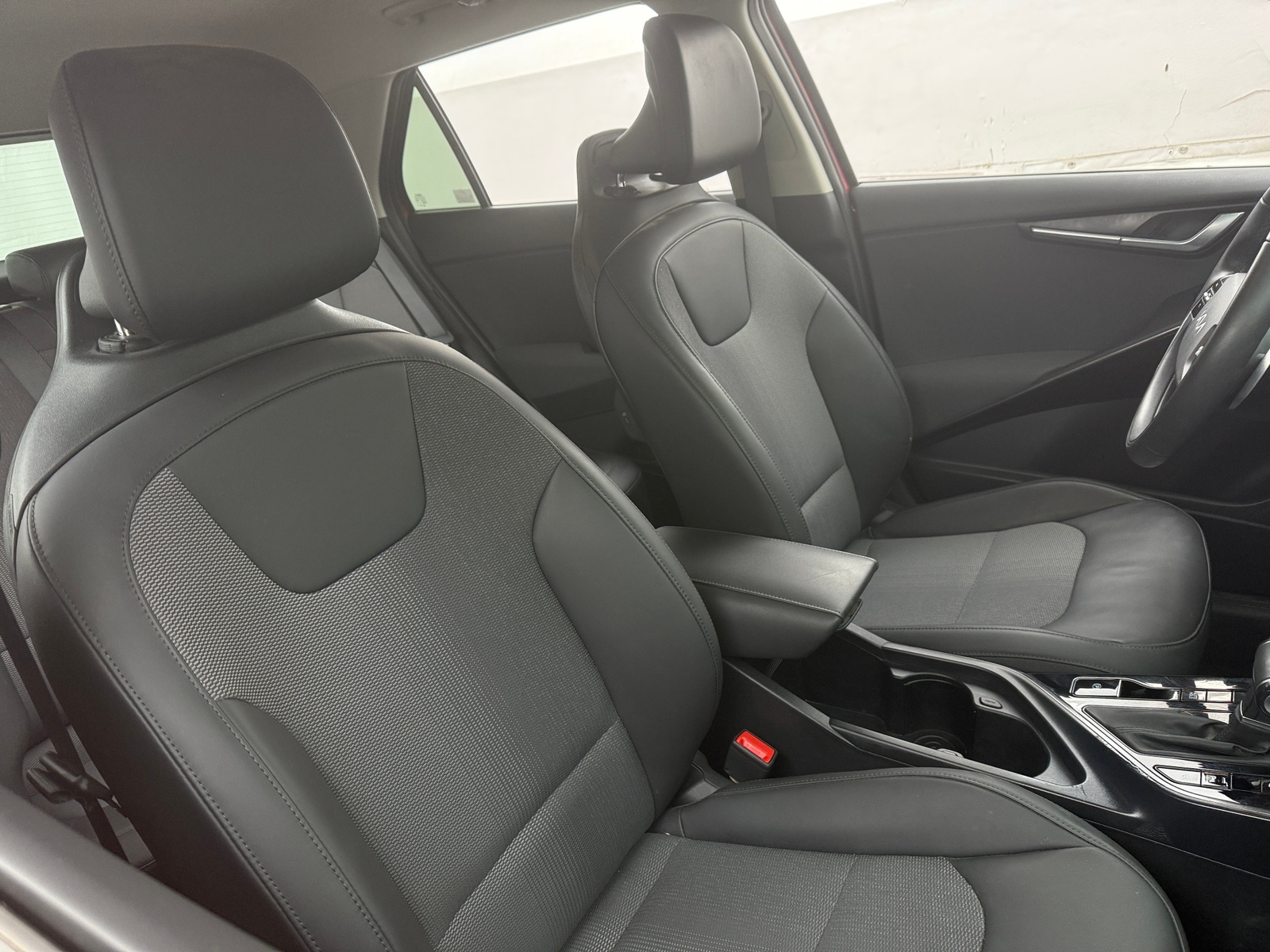 Thumbnail: 2023 Kia Niro - 2