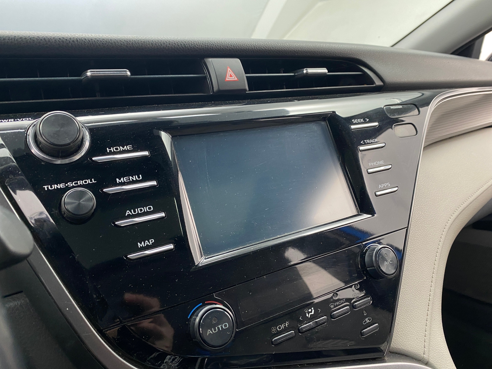 Thumbnail: 2019 Toyota Camry - 3