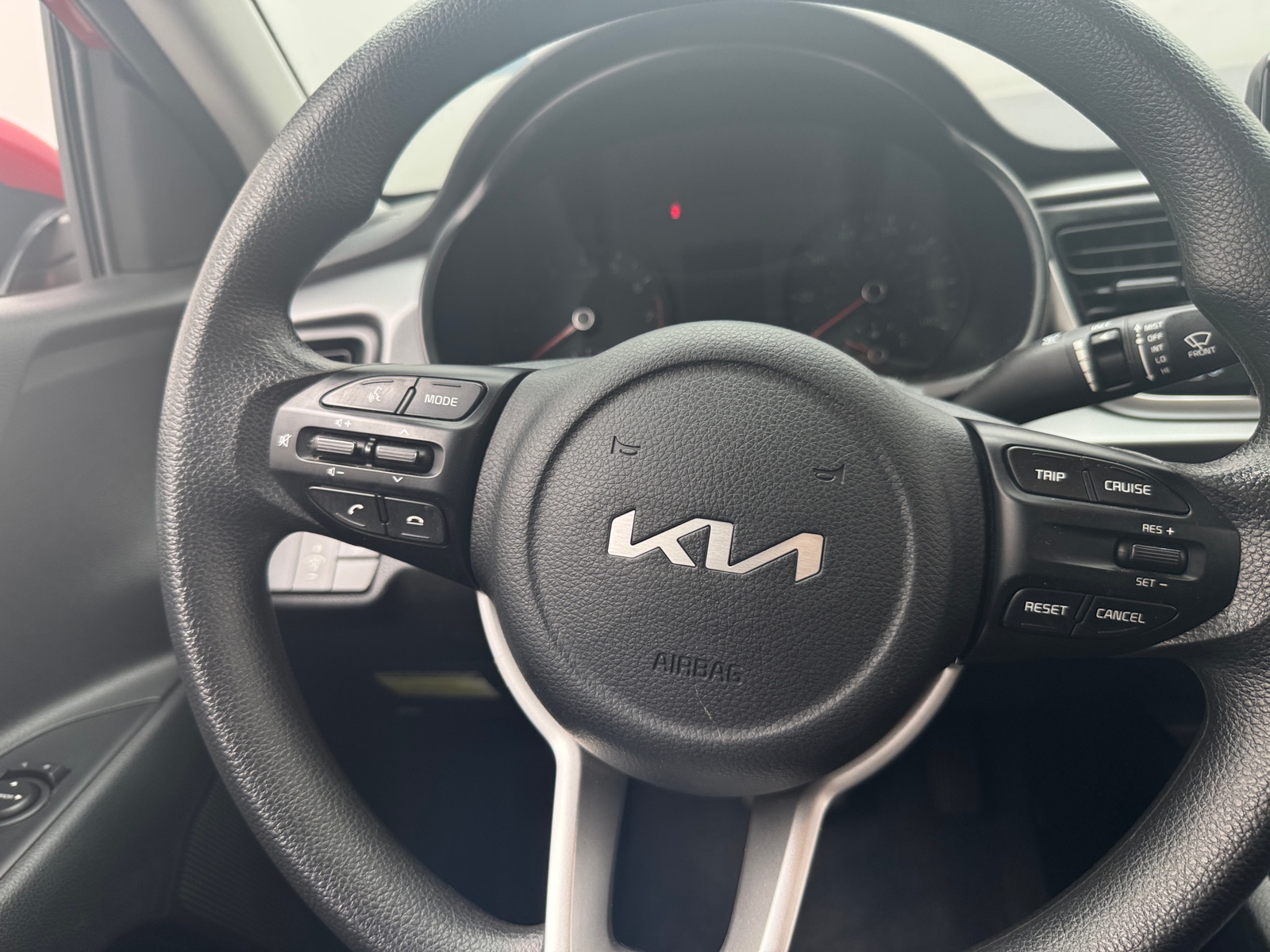 Thumbnail: 2022 Kia Rio - 5