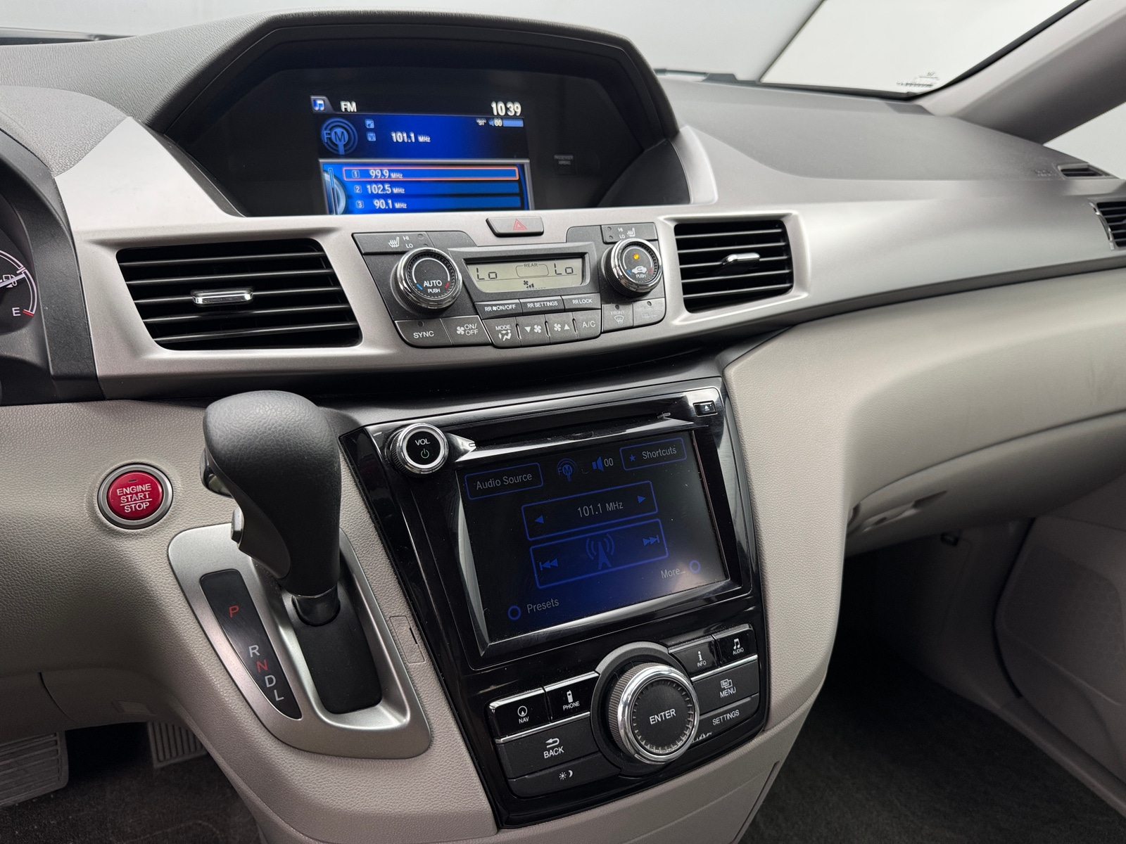 Thumbnail: 2016 Honda Odyssey - 3