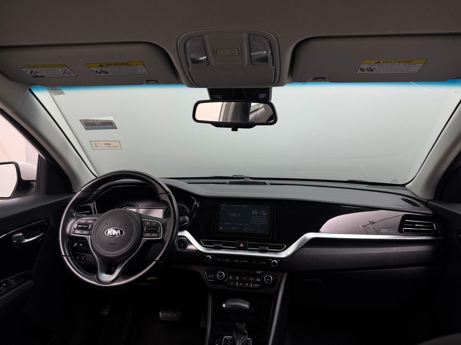 Thumbnail: 2020 Kia Niro - 3