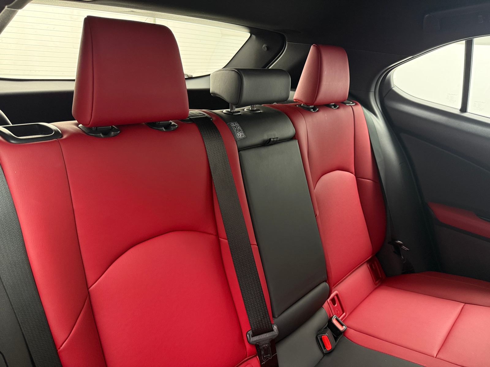 Thumbnail: 2021 Lexus UX - 5