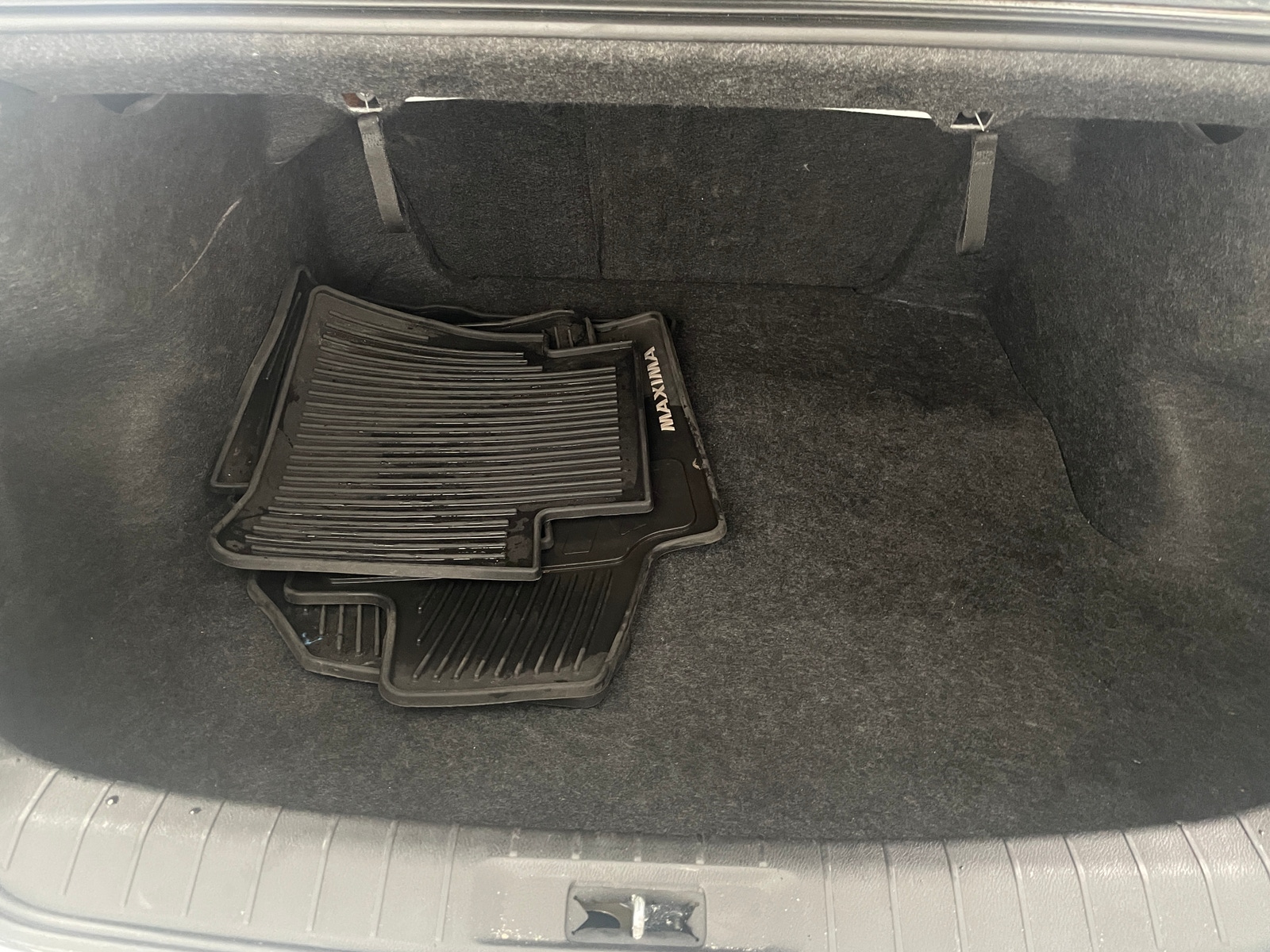 Thumbnail: 2017 Nissan Maxima - 6