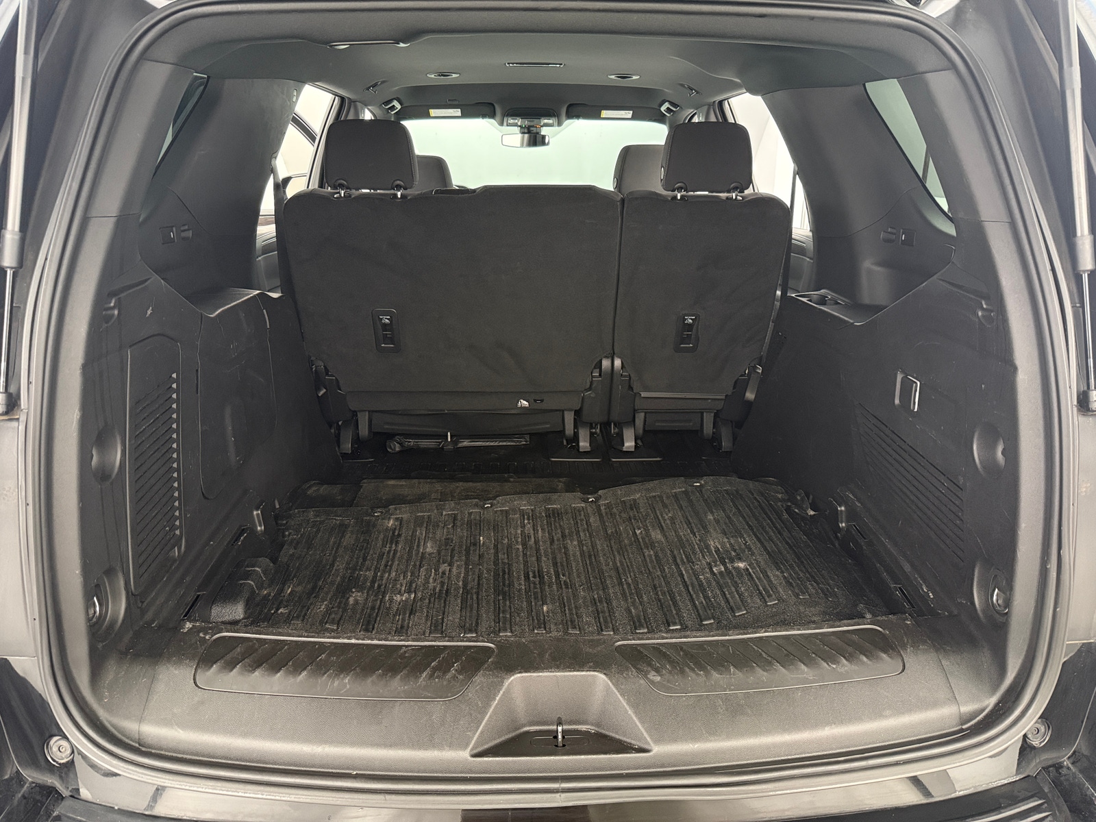 Thumbnail: 2022 Chevrolet Tahoe - 7