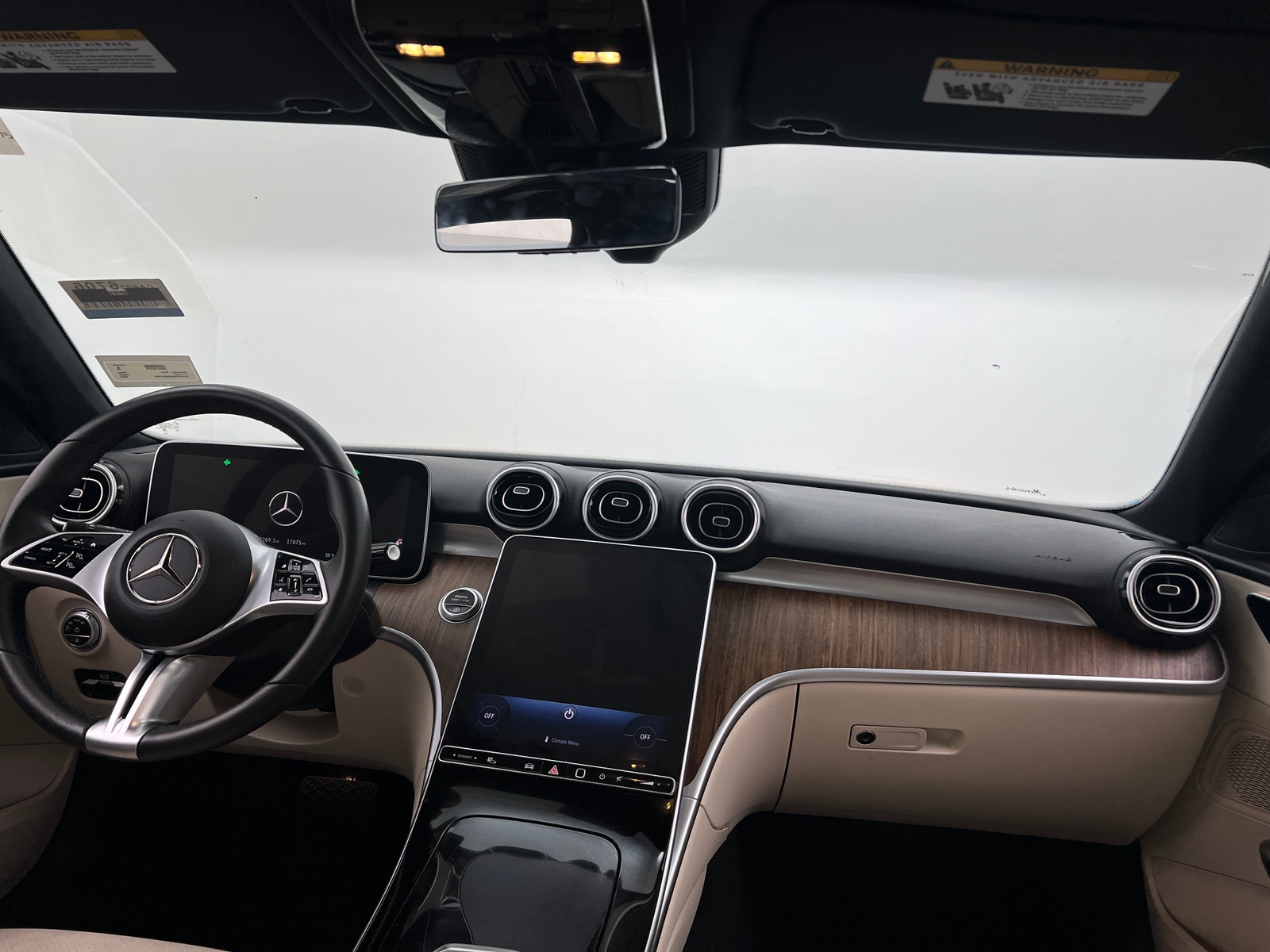 Thumbnail: 2025 Mercedes-Benz C-Class - 3