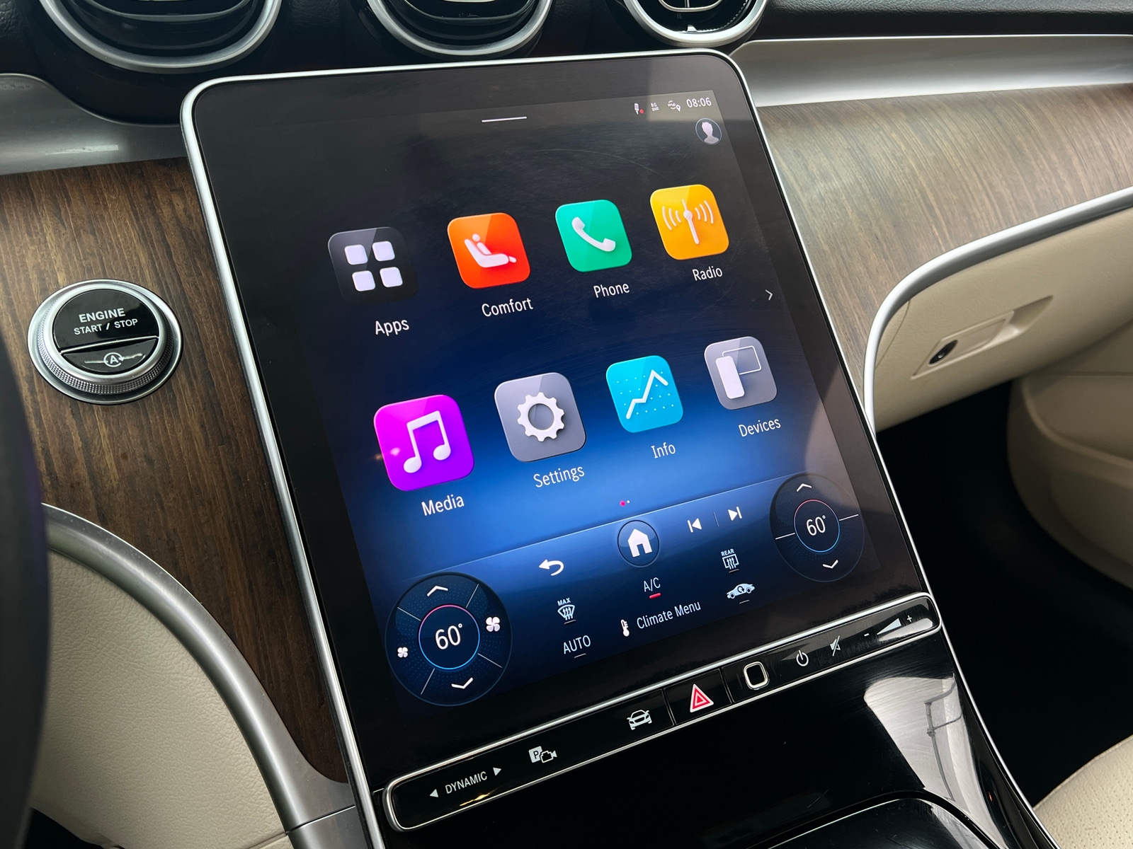 Thumbnail: 2025 Mercedes-Benz C-Class - 4