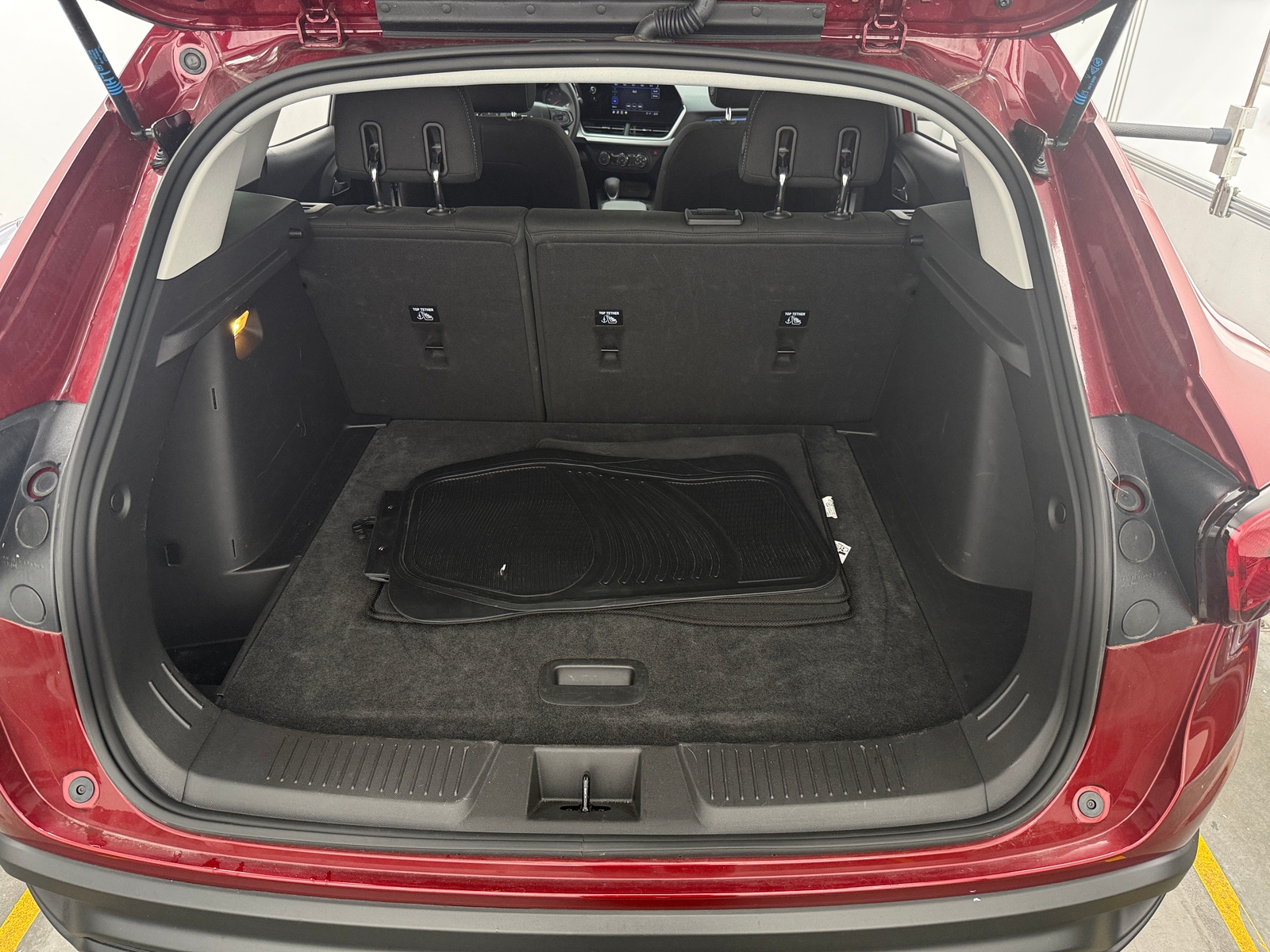 Thumbnail: 2025 Chevrolet Trax - 7