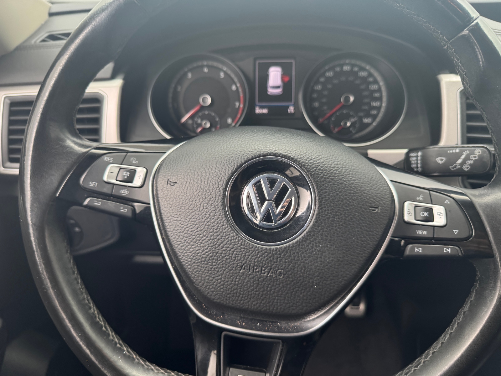 Thumbnail: 2019 Volkswagen Atlas - 4