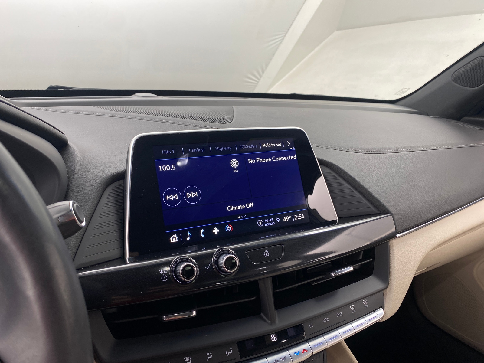 Thumbnail: 2023 Cadillac CT4 - 3