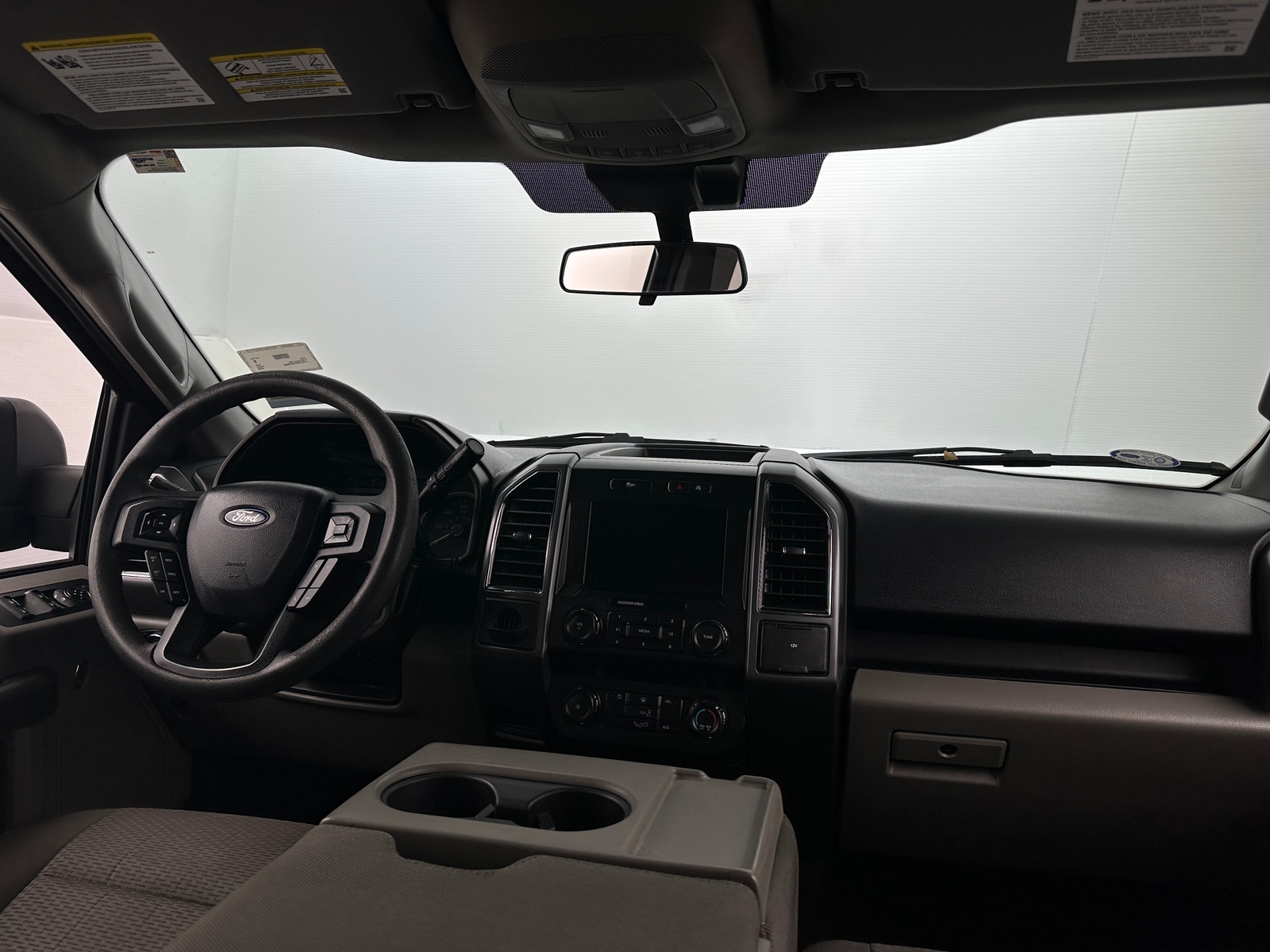 Thumbnail: 2019 Ford Econoline - 3