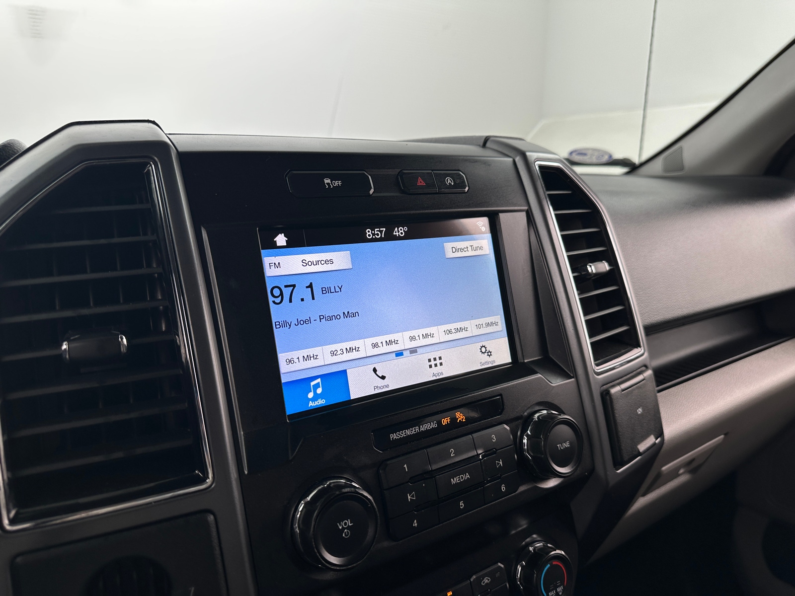 Thumbnail: 2019 Ford Econoline - 4