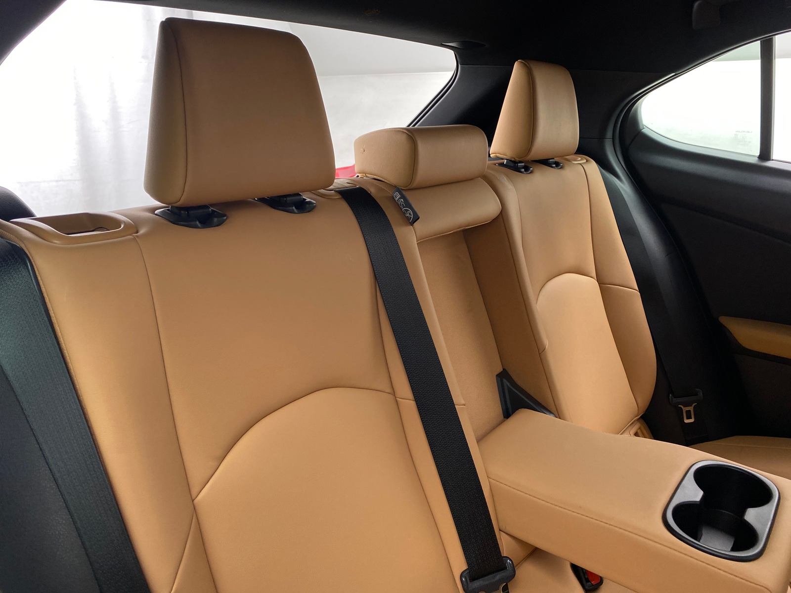 Thumbnail: 2025 Lexus UX - 5