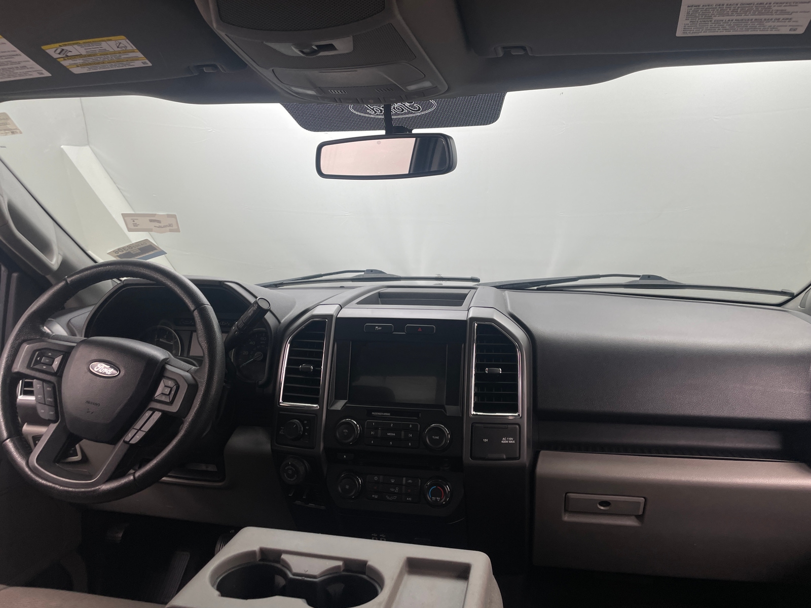 Thumbnail: 2016 Ford Econoline - 3