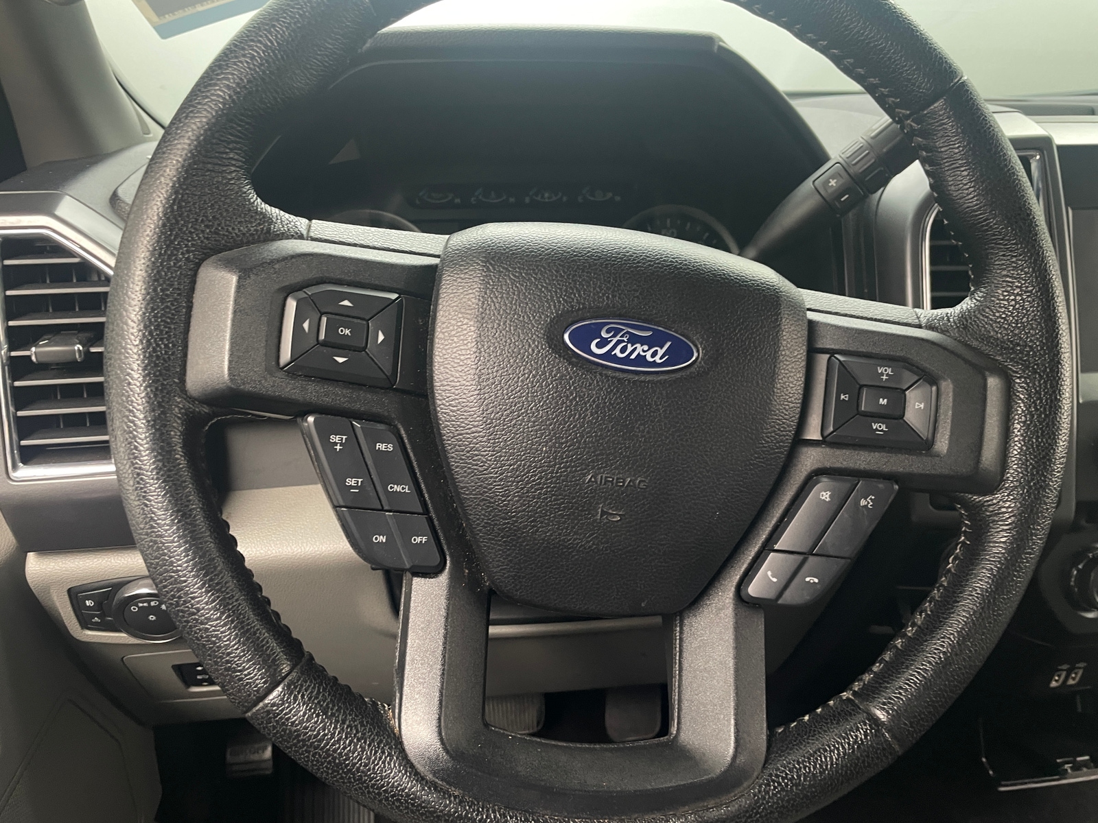 Thumbnail: 2016 Ford Econoline - 5