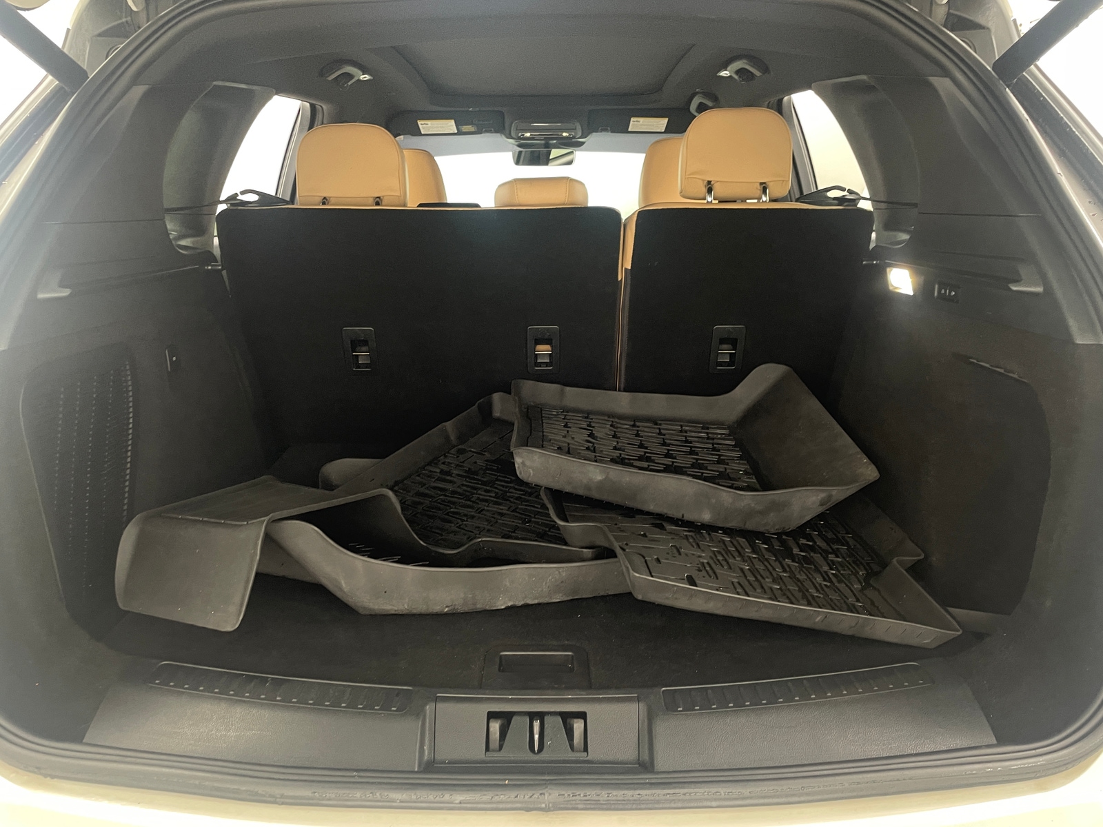 Thumbnail: 2021 Lincoln Corsair - 6