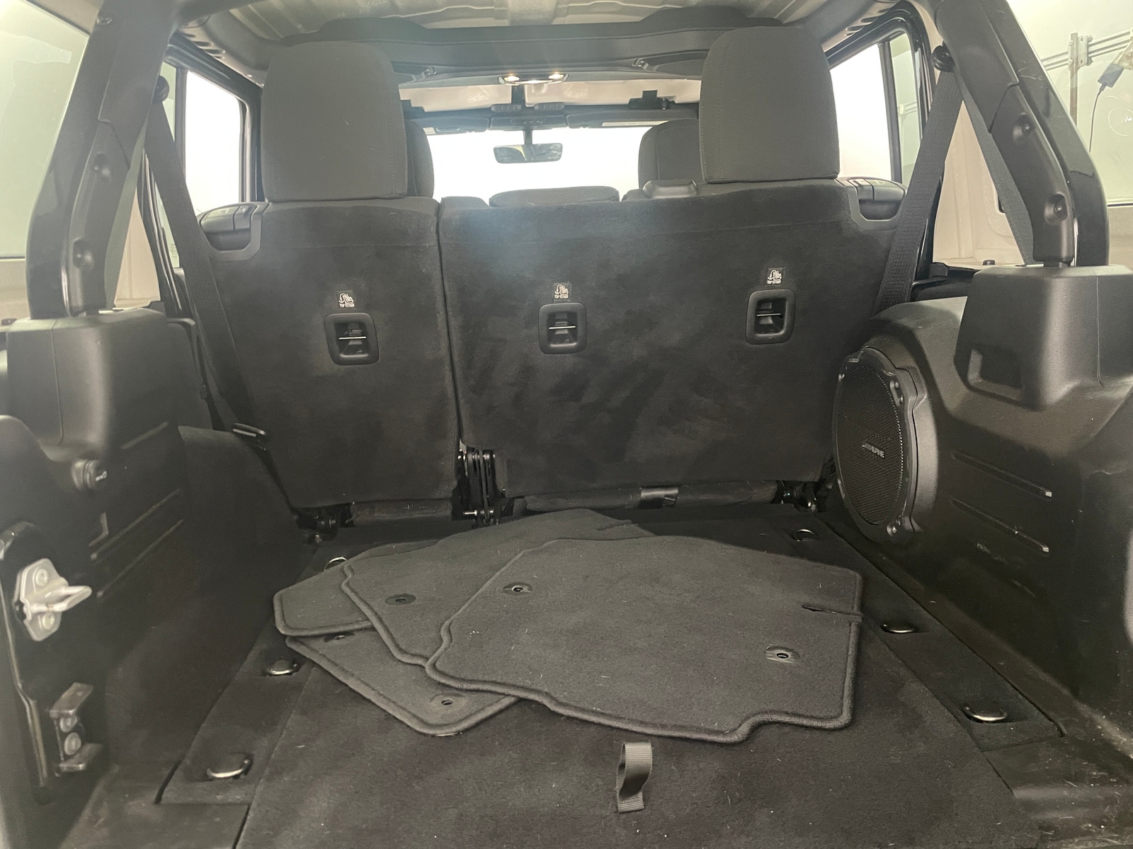 Thumbnail: 2023 Jeep Wrangler - 7