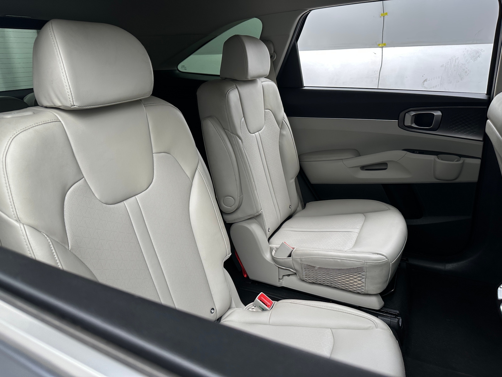 Thumbnail: 2022 Kia Sorento - 5