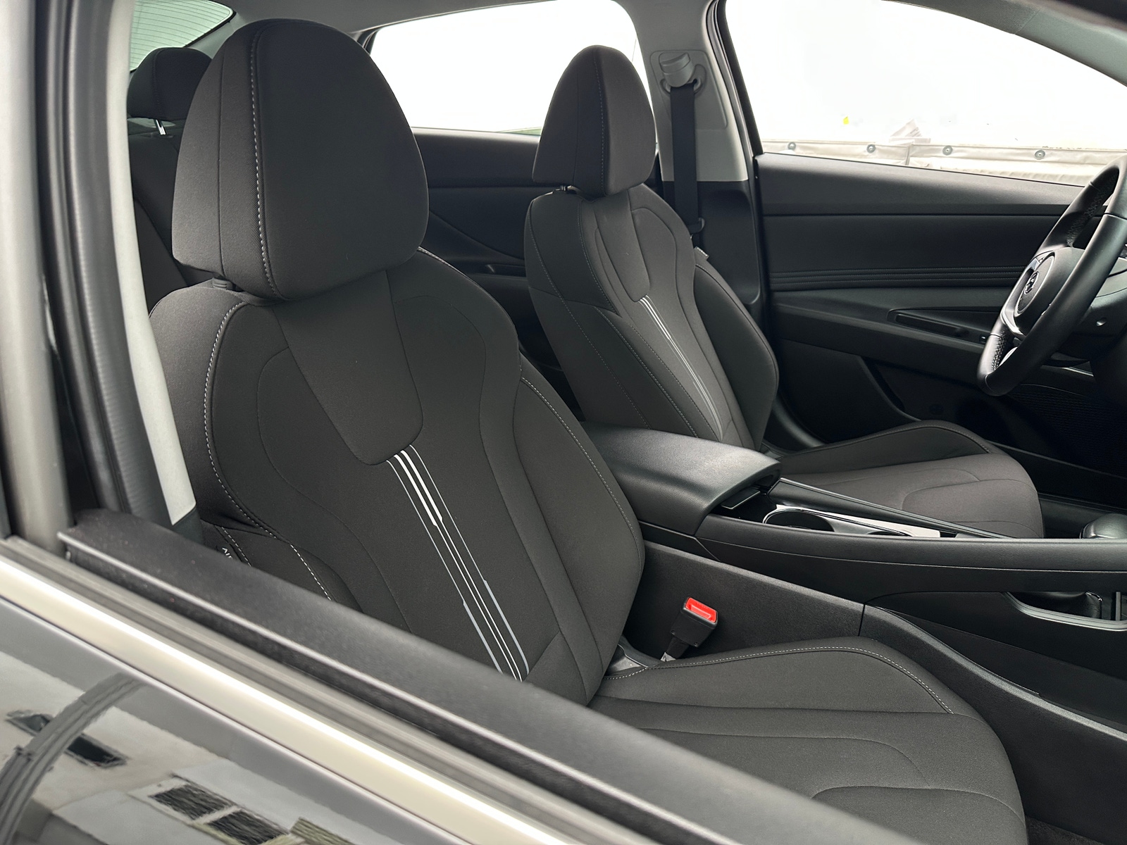 Thumbnail: 2022 Hyundai Elantra - 2