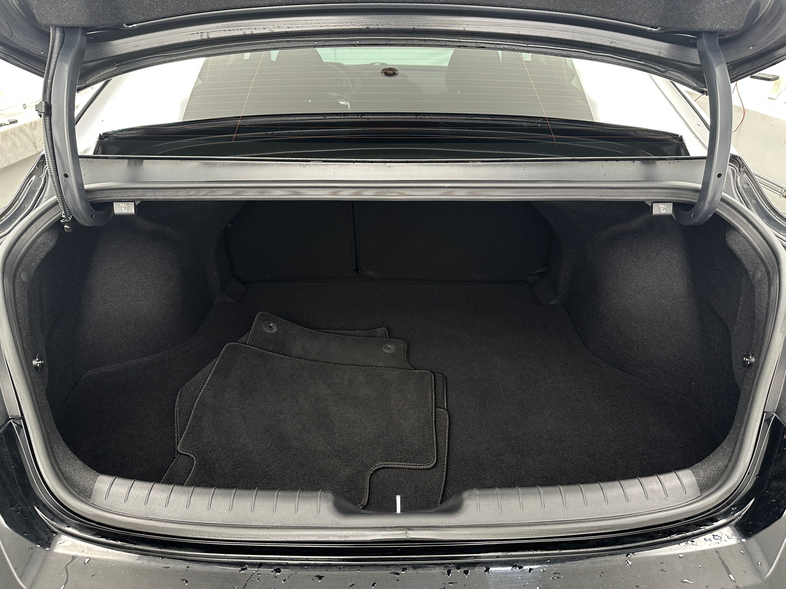 Thumbnail: 2022 Hyundai Elantra - 7