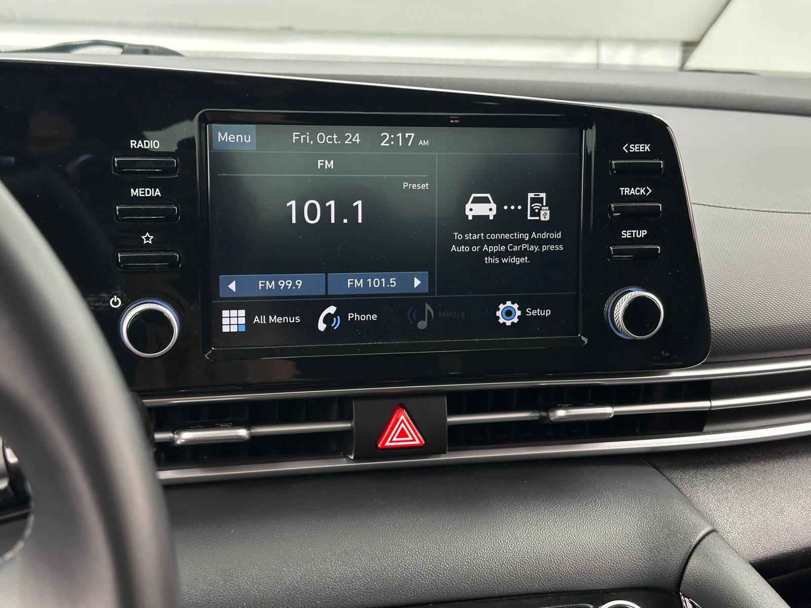 Thumbnail: 2022 Hyundai Elantra - 4