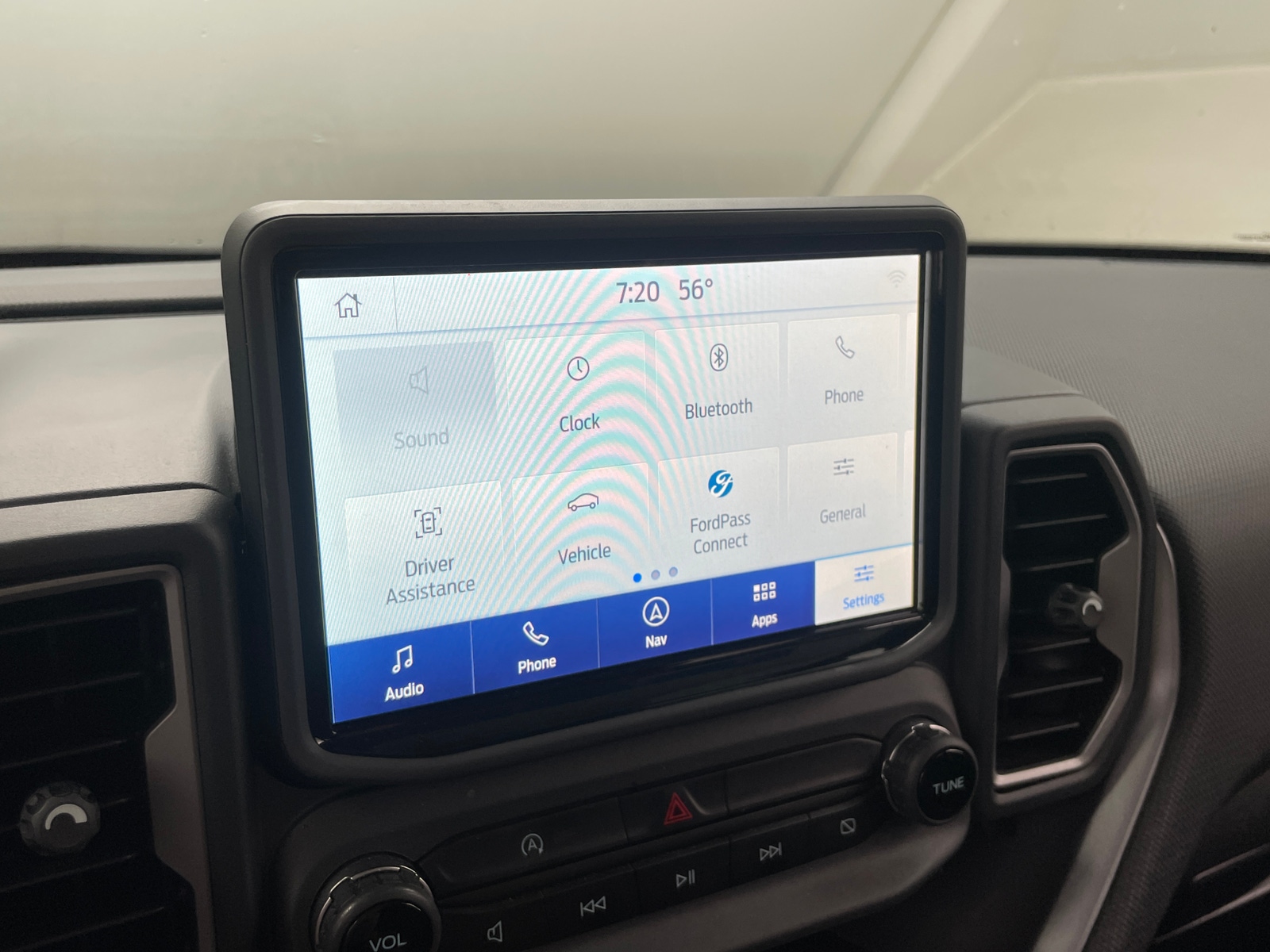 Thumbnail: 2021 Ford Bronco Sport - 4