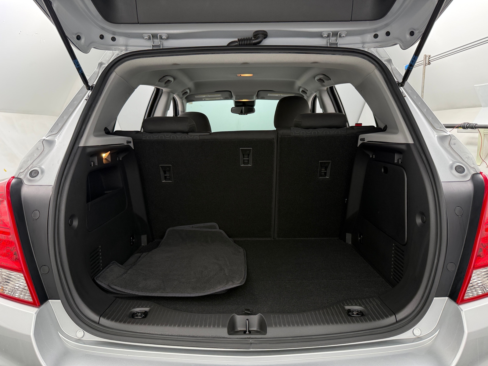 Thumbnail: 2022 Chevrolet Trax - 7