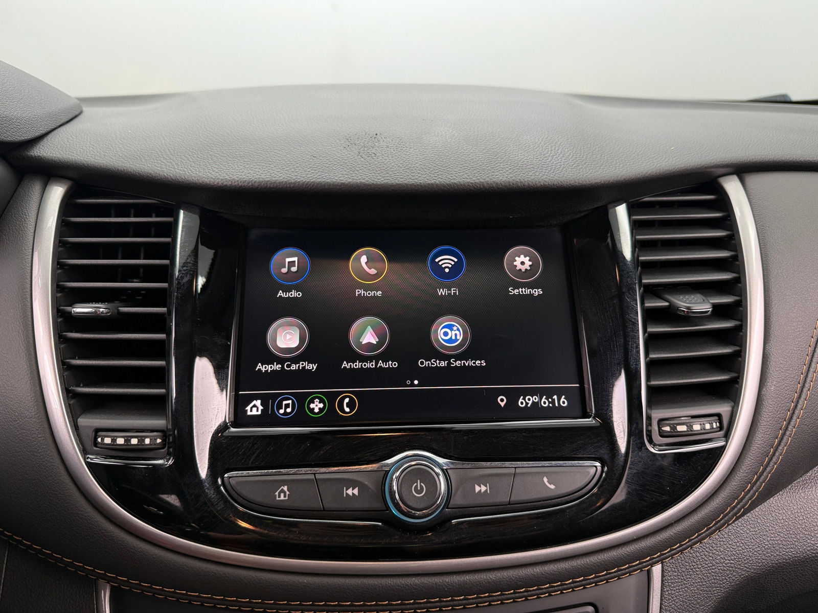 Thumbnail: 2022 Chevrolet Trax - 4