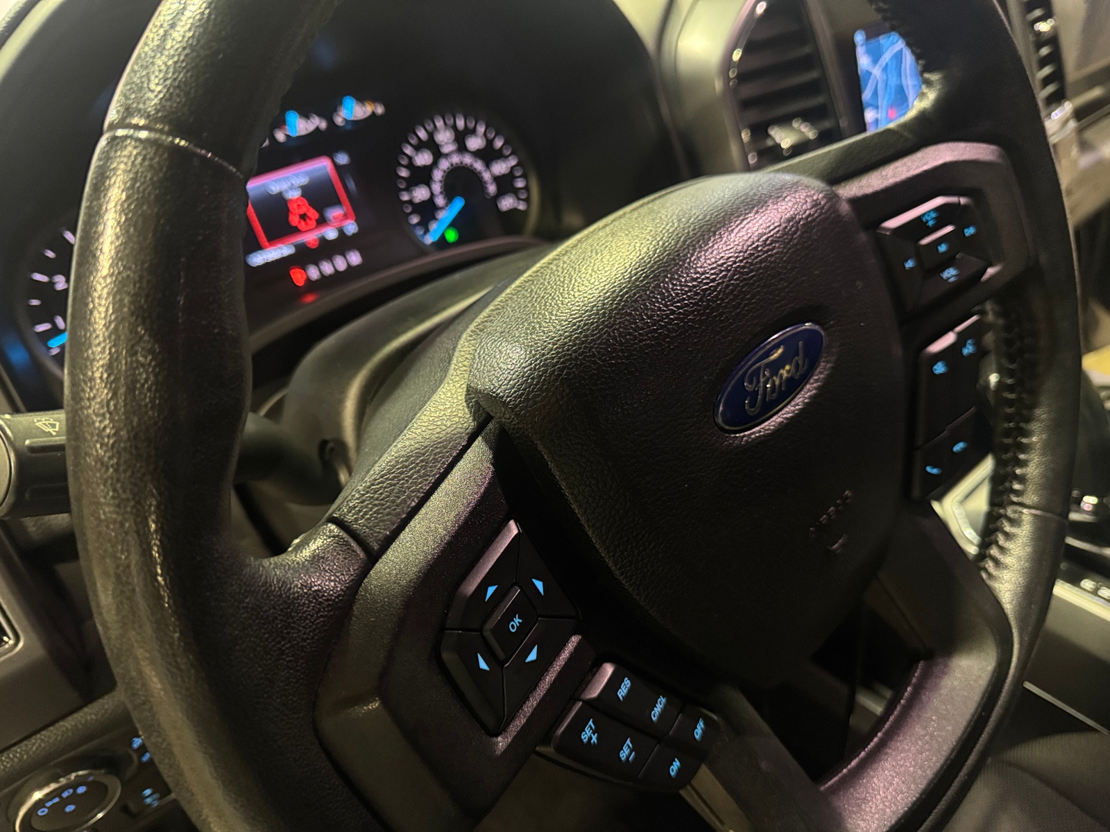 Thumbnail: 2019 Ford Econoline - 5