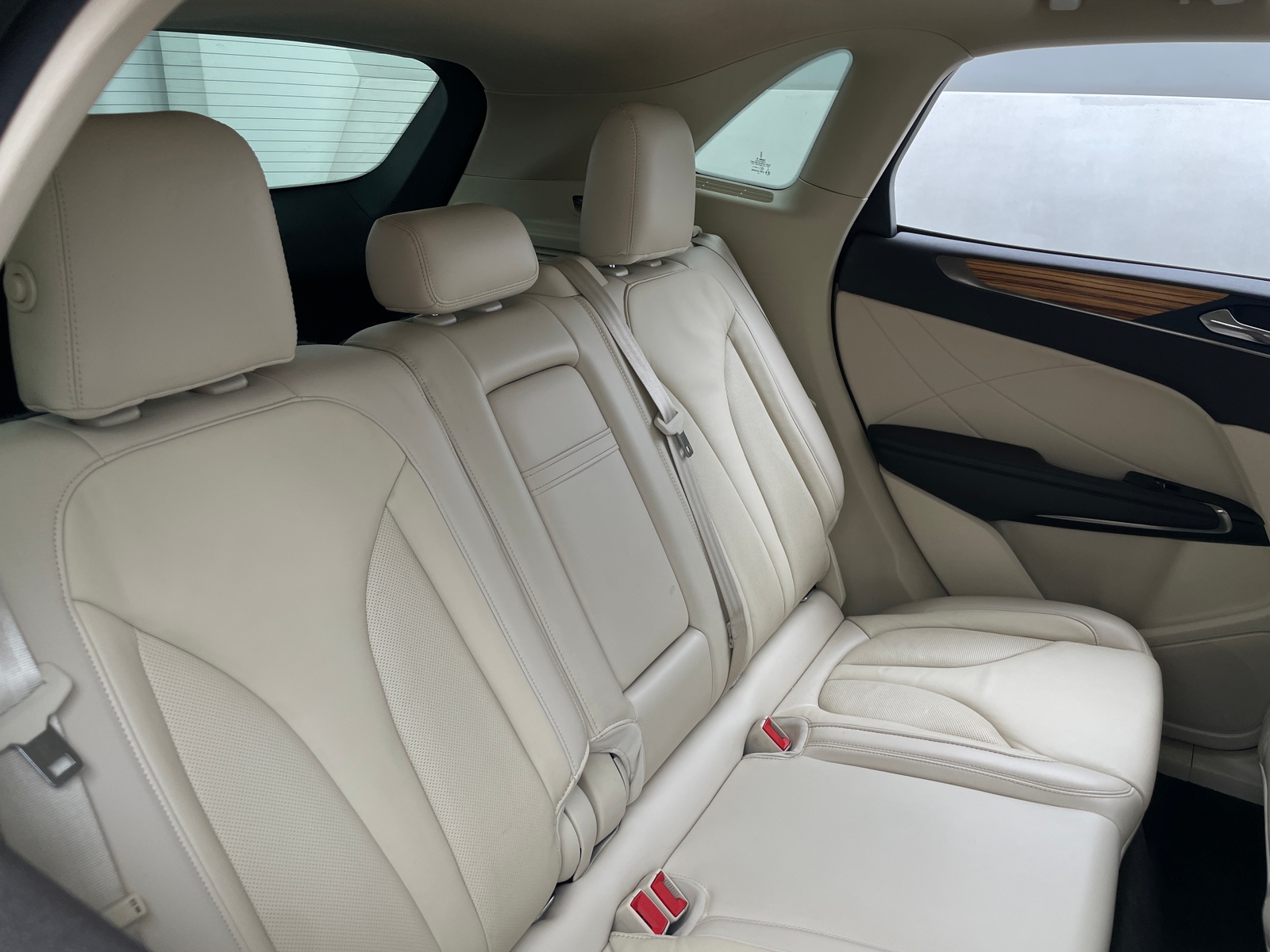 Thumbnail: 2016 Lincoln MKC - 5