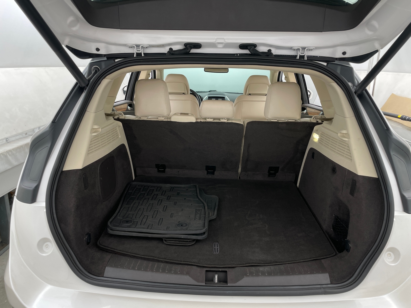 Thumbnail: 2016 Lincoln MKC - 6