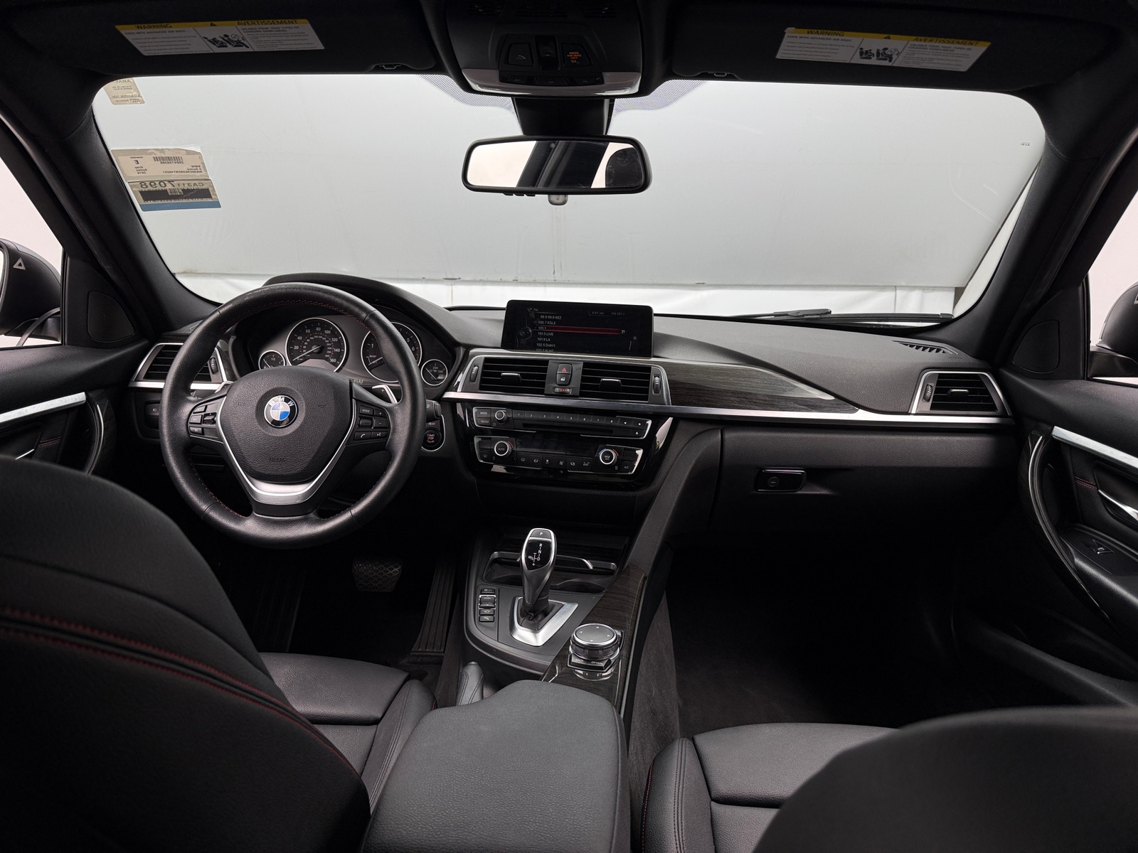 Thumbnail: 2016 BMW 3 Series - 2