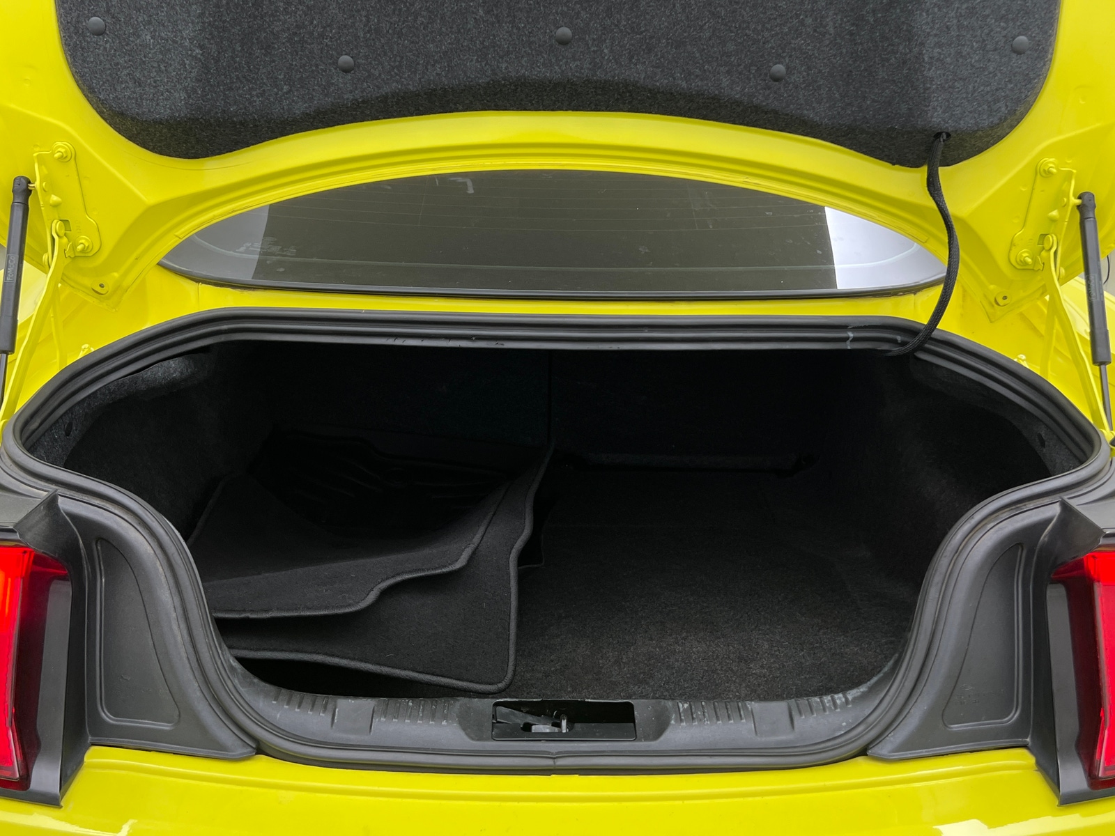 Thumbnail: 2021 Ford Mustang - 5