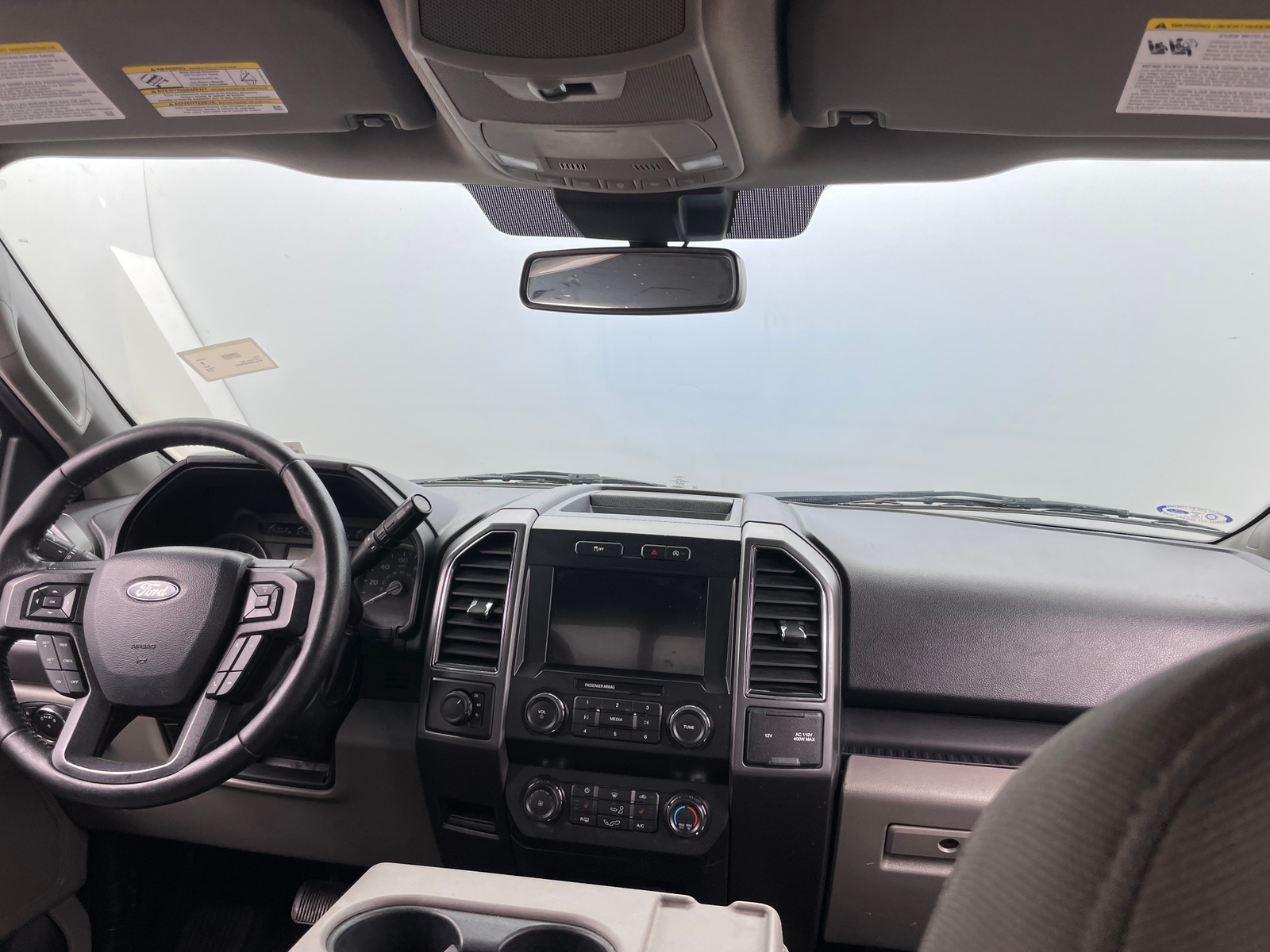 Thumbnail: 2019 Ford Econoline - 3