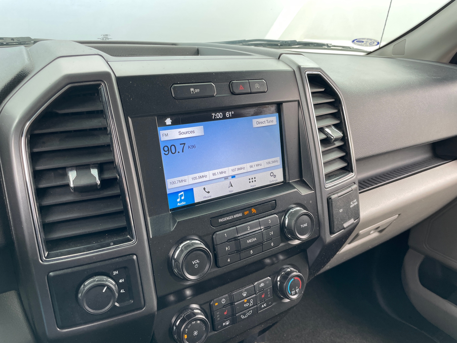 Thumbnail: 2019 Ford Econoline - 4