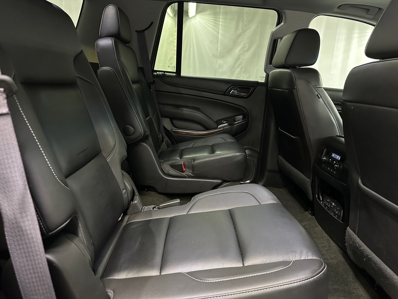 Thumbnail: 2017 Chevrolet Tahoe - 5