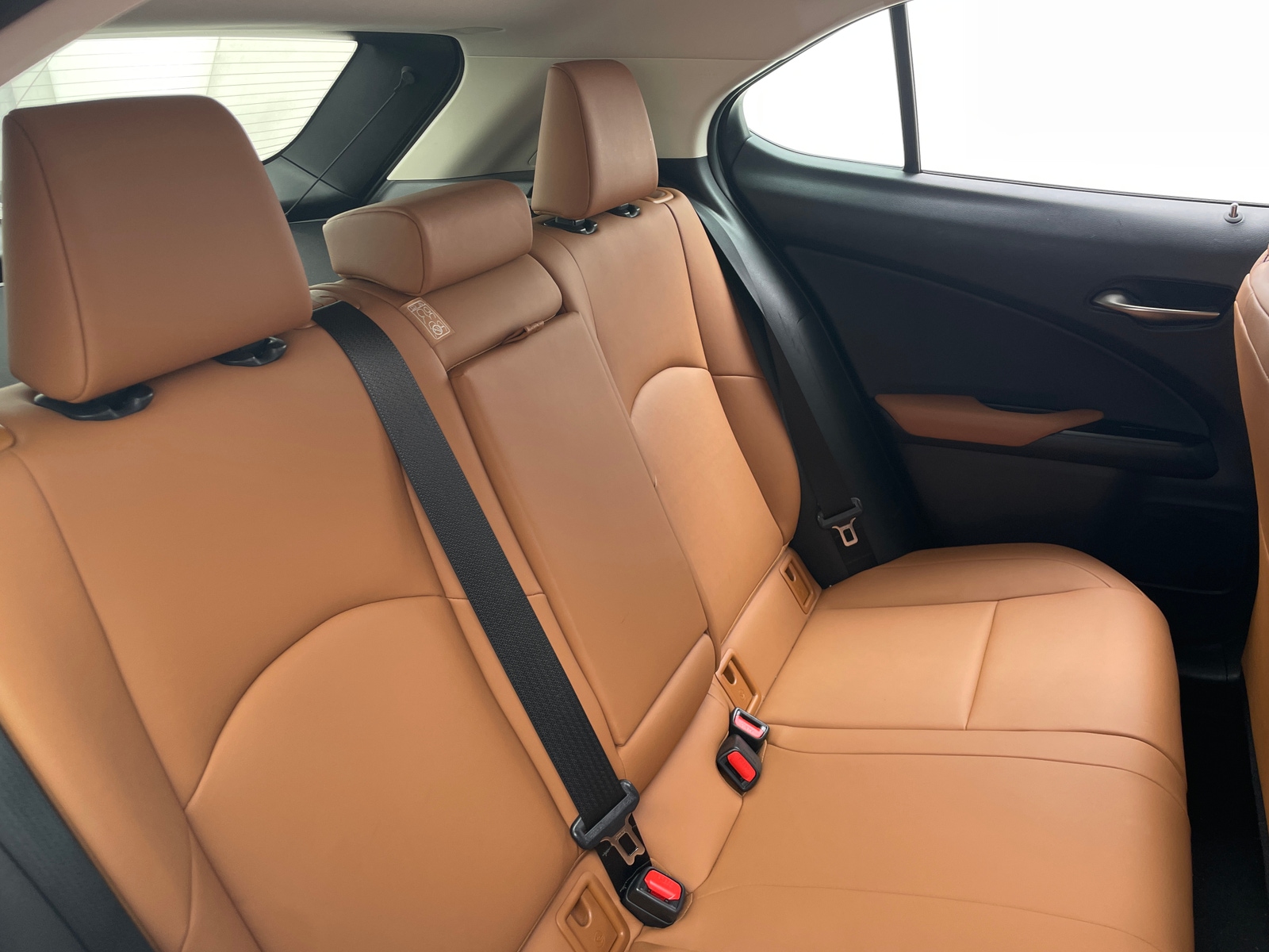 Thumbnail: 2021 Lexus UX - 5