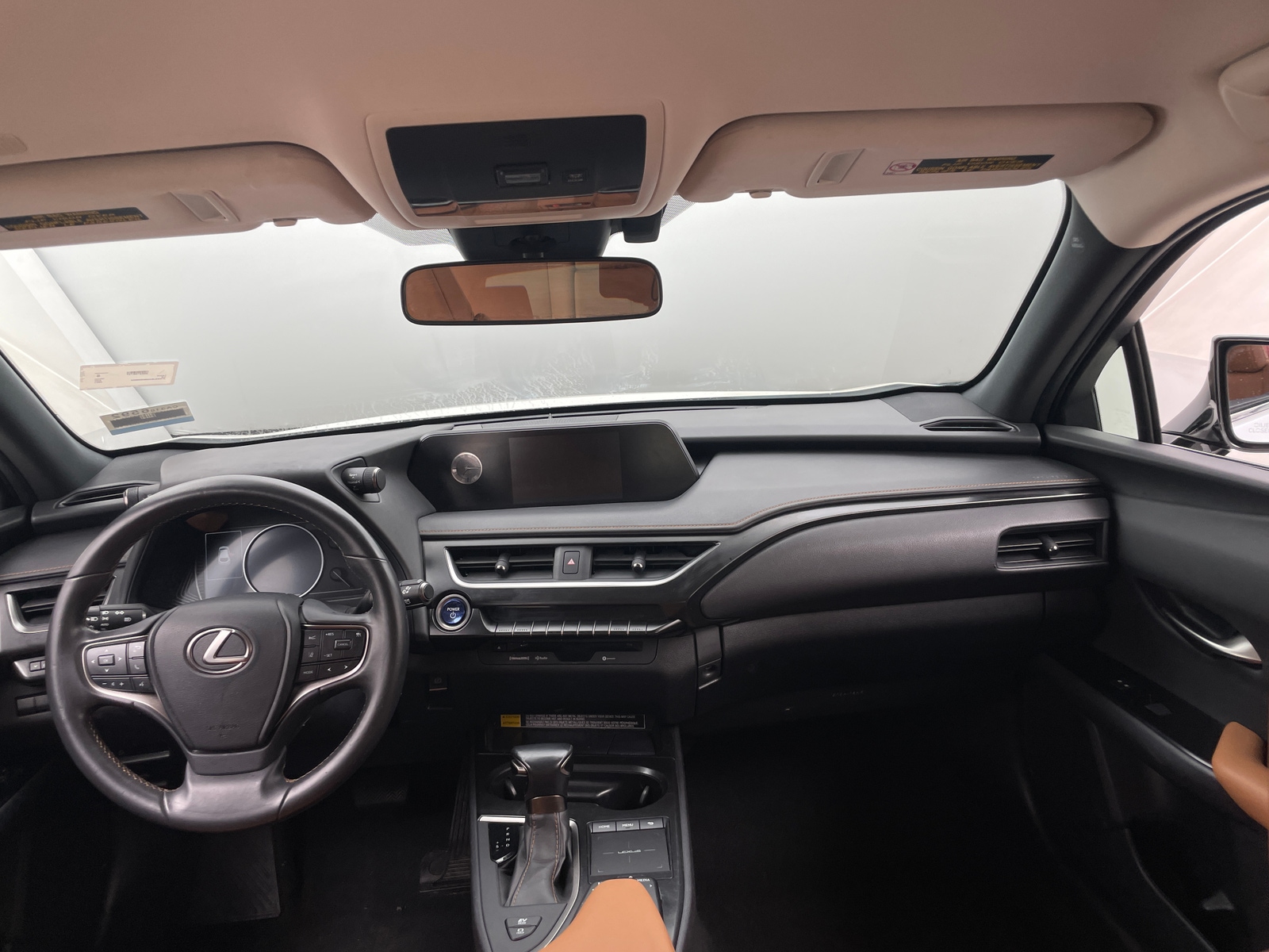 Thumbnail: 2021 Lexus UX - 2