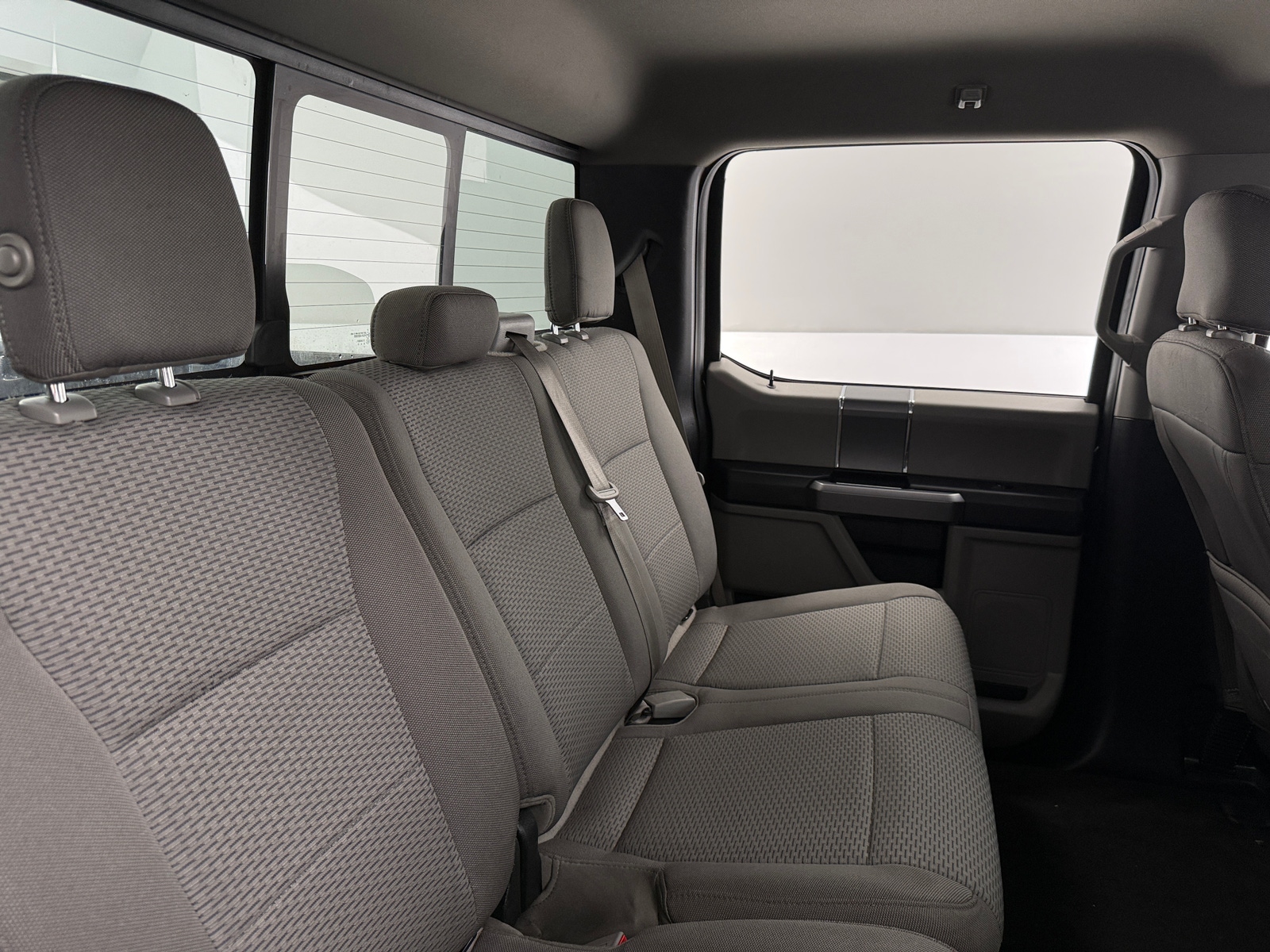 Thumbnail: 2018 Ford Econoline - 6