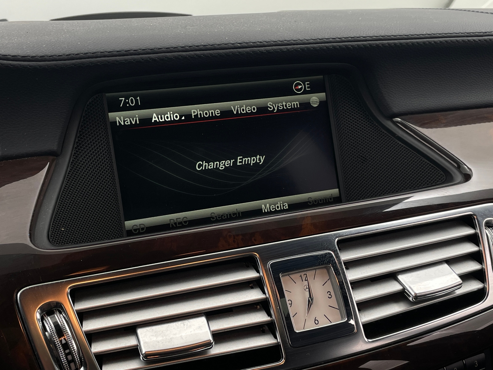 Thumbnail: 2014 Mercedes-Benz CLS - 3