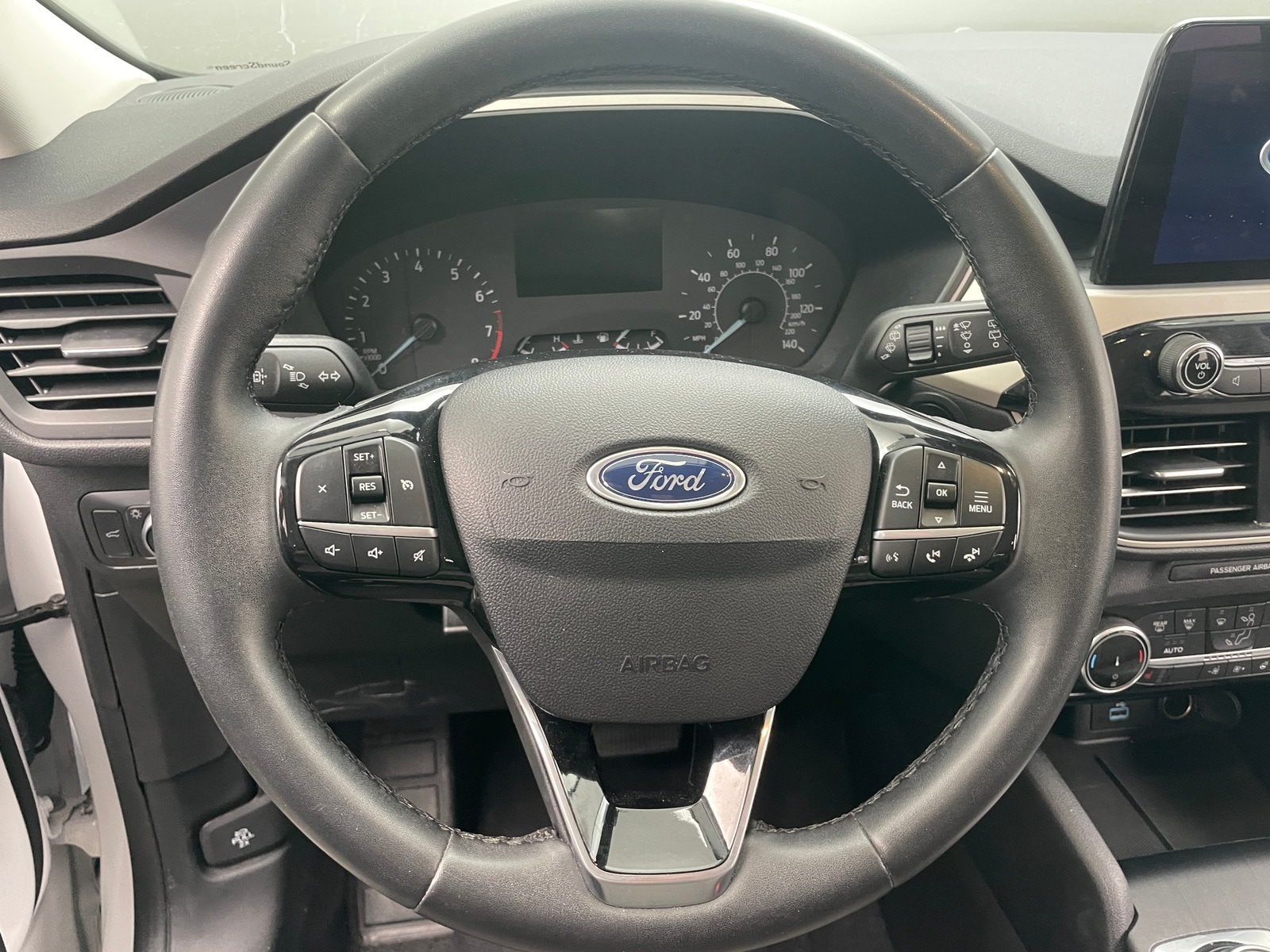 Thumbnail: 2022 Ford Escape - 5