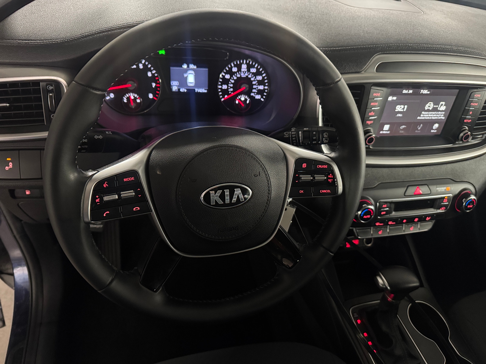 Thumbnail: 2019 Kia Sorento - 5